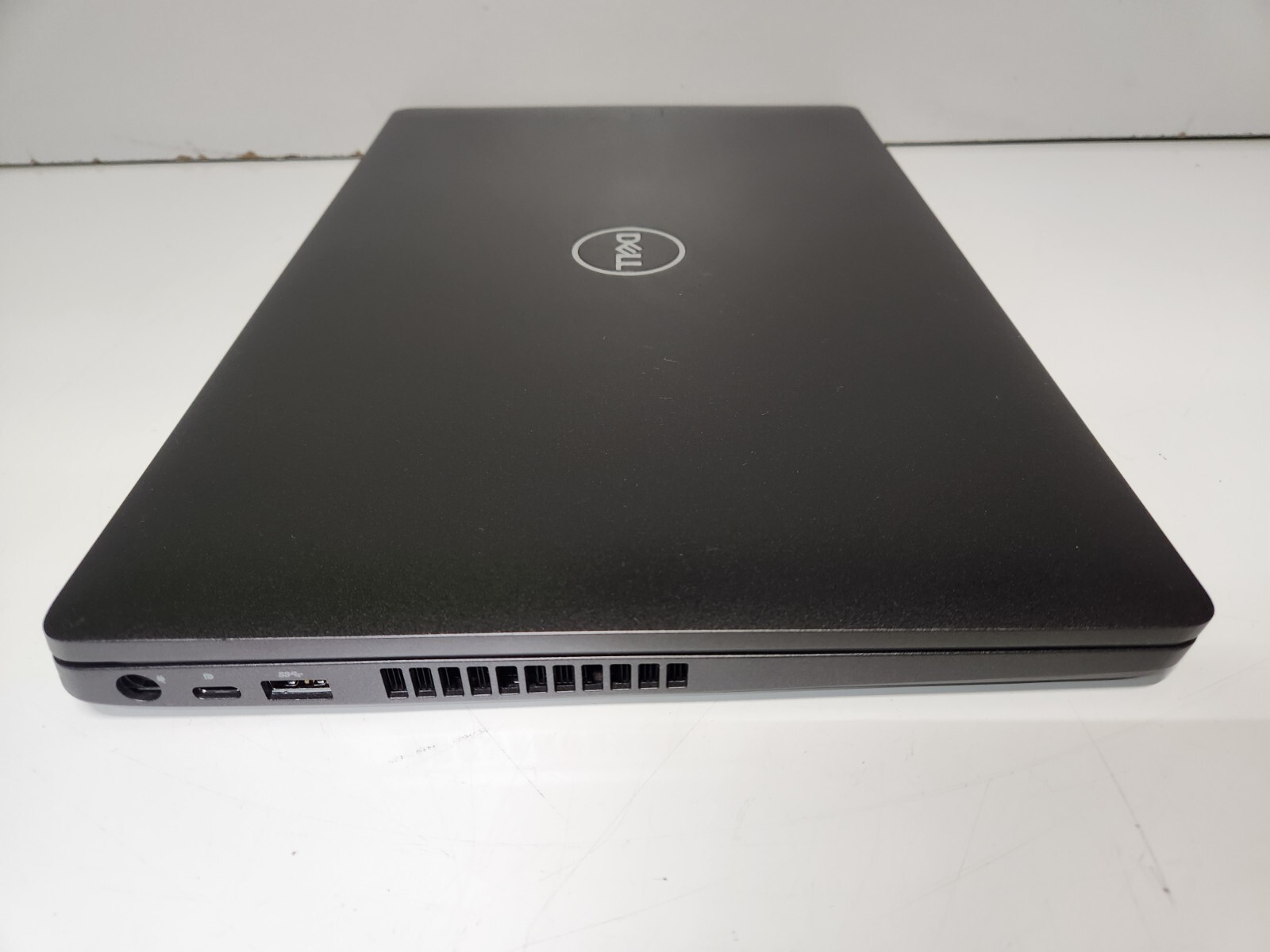 Dell Latitude 5500 15.6″ Intel Core i5 8TH GEN 16GB RAM 256GB SSD Win10 Pro