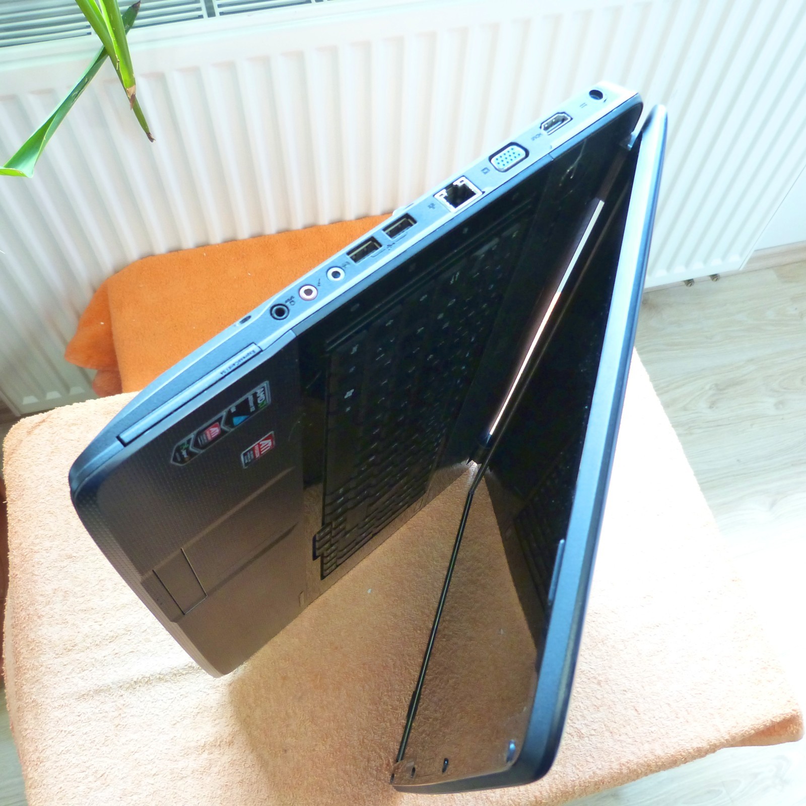 Acer 8530 Cinema Monster 18″ HDPLUS GEMSTONE I 1TB SSD Windows 10 PRO 4GB RAM
