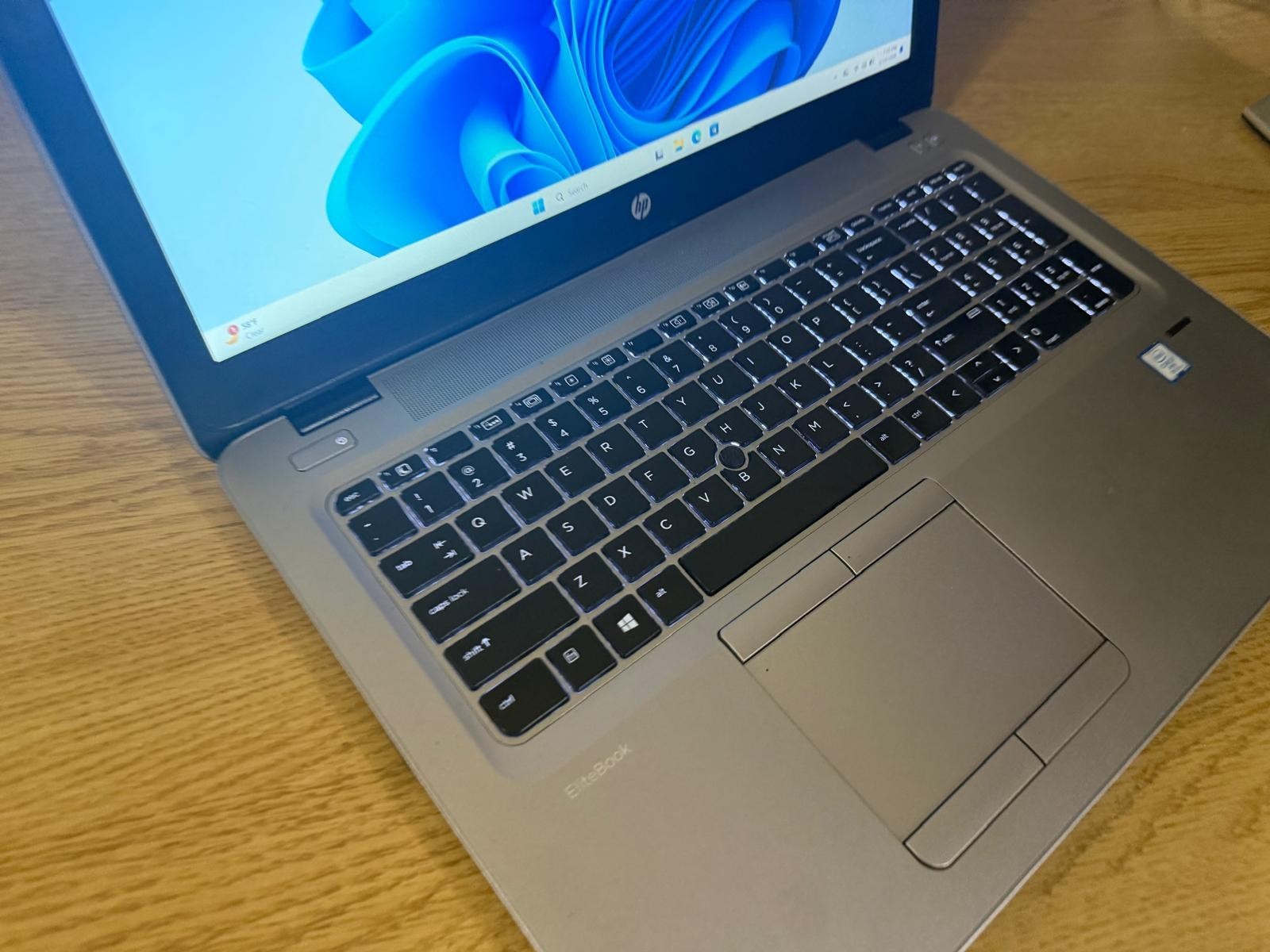 HP EliteBook 850 G4 Core i7-7600U 2.90GHz 8GB RAM 128GB WINDOWS 11 PRO, WEBCAM