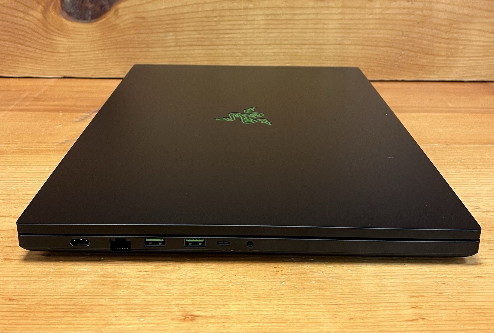 Razer Blade 18 RZ09-0484 18″ i9-13950HX 2.2GHz 16GB RAM 1TB SSD GeForce RTX 4060