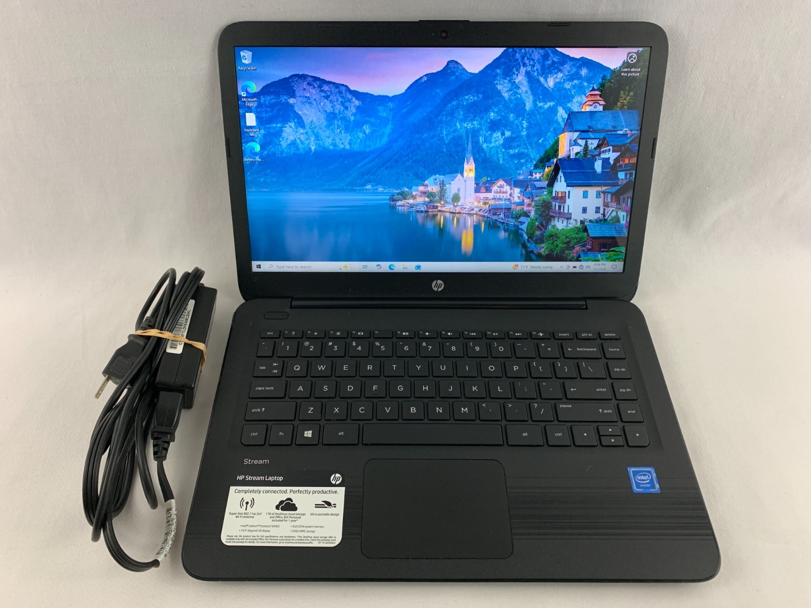HP Stream 14-ax040wm Laptop Intel Celeron M3060 1.6GHz, 4GB RAM, 30GB SSD, W10H