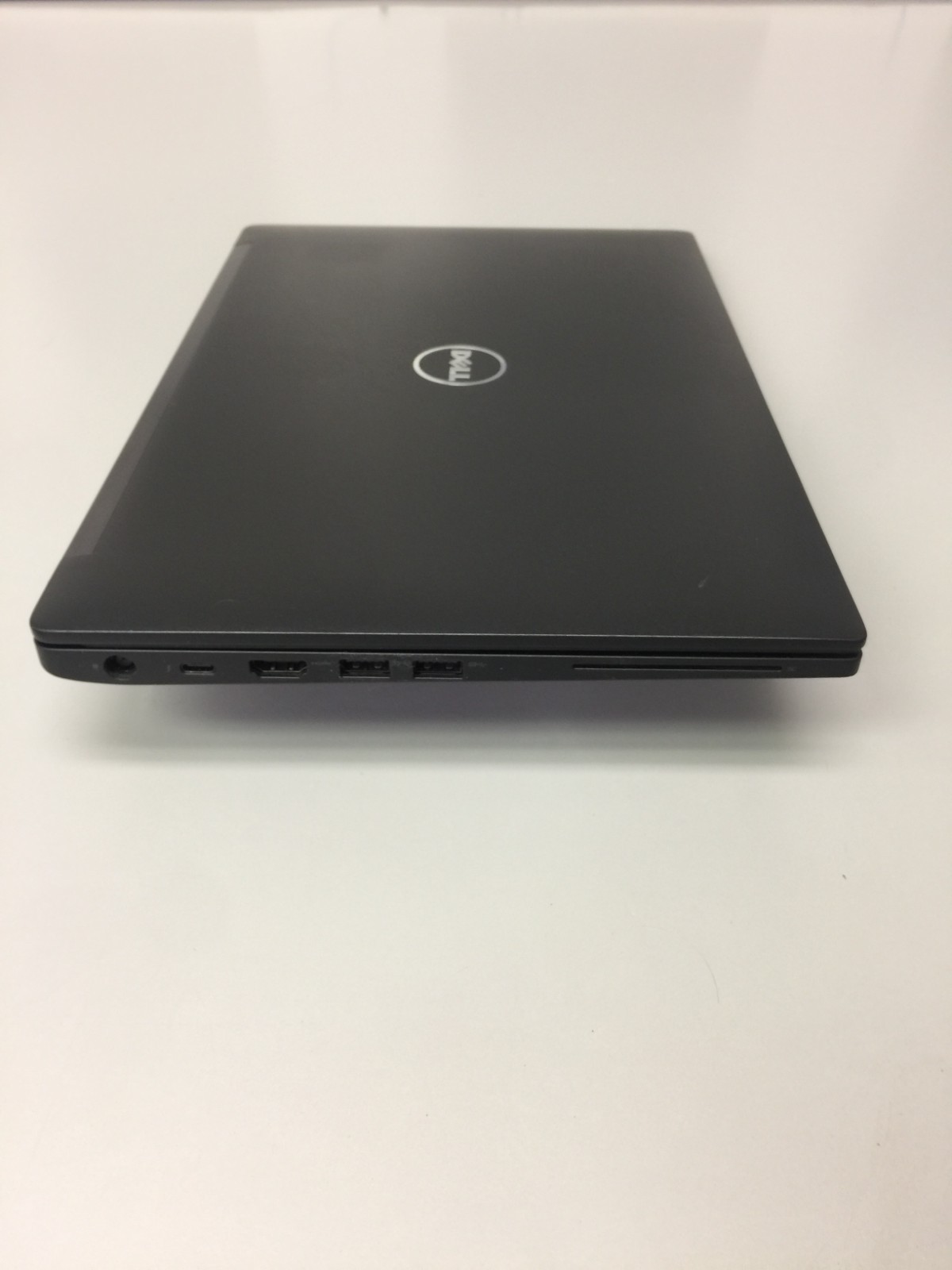 Dell Latitude 7480 14″ 128 GB SSD Core i7 6th Gen 2.60 GHz, 12 GB RAM WIN 11 PRO