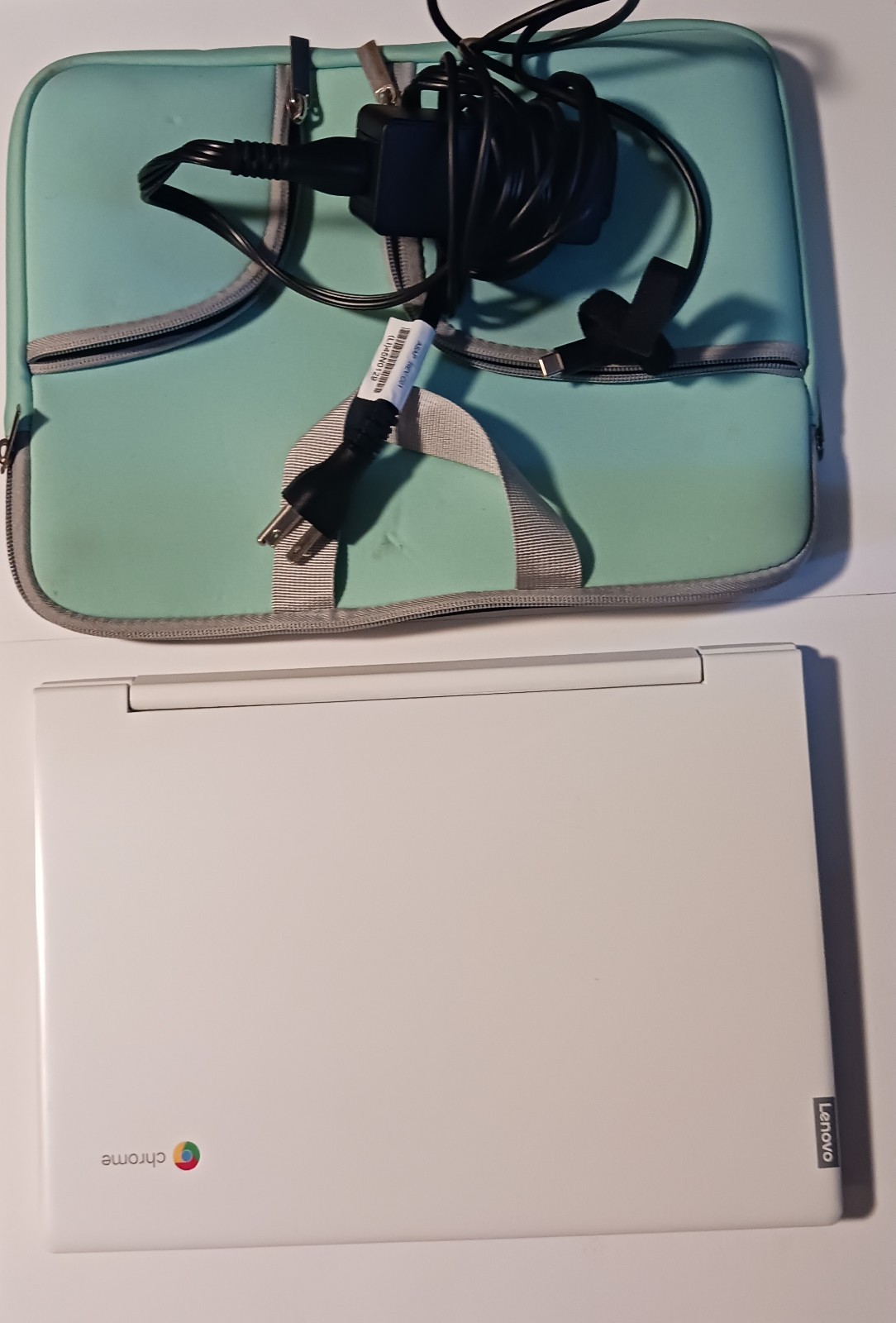 Lenovo Chromebook C330 11.6″ 64GB 4GB RAM MediaTek 2-in-1 Notebook USED