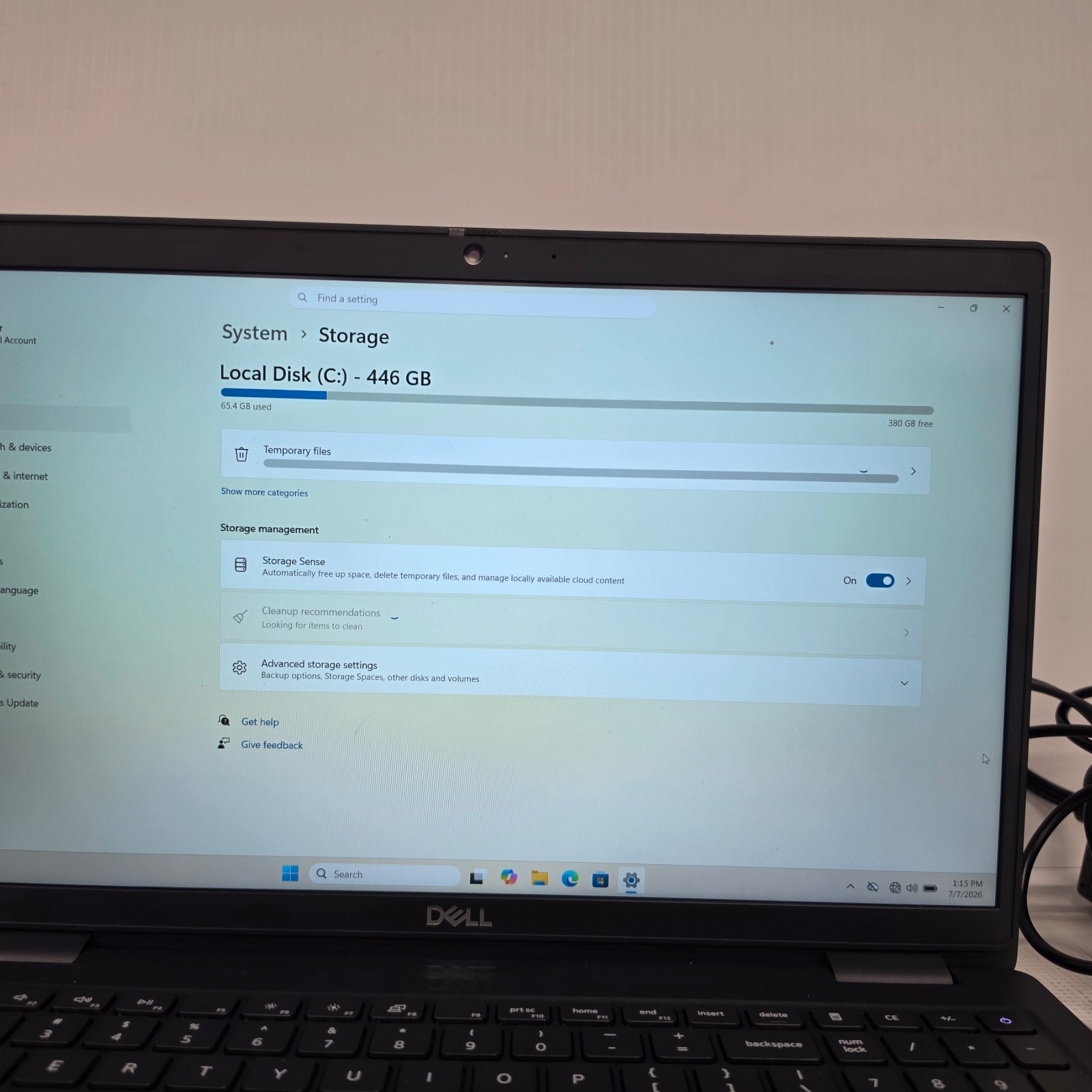 Dell Latitude 3520 15.6″ i5-1135G7 2.4Ghz Iris XE 8GB Ram Win 11 Pro Laptop
