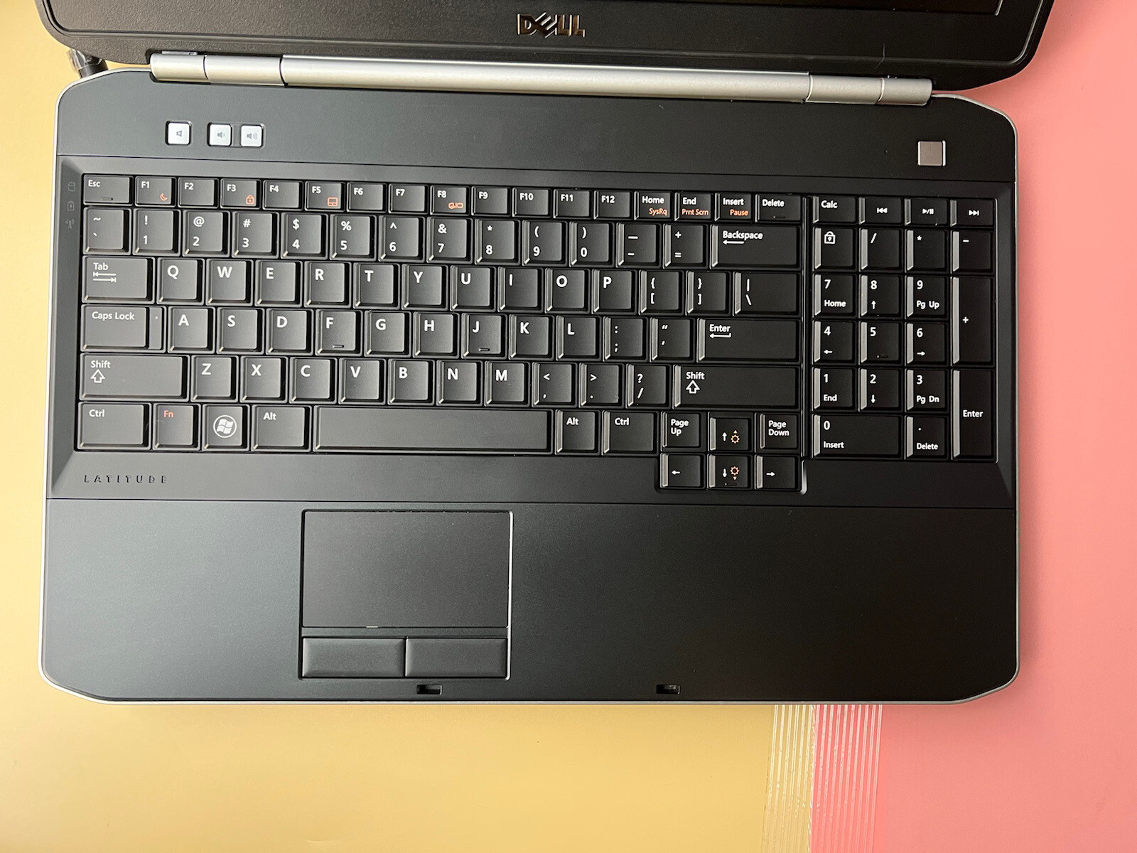 Dell Latitude E5520 15.6″ Intel Core i5-2410M 4GB RAM 500GB HDD WEBCAM HDMI