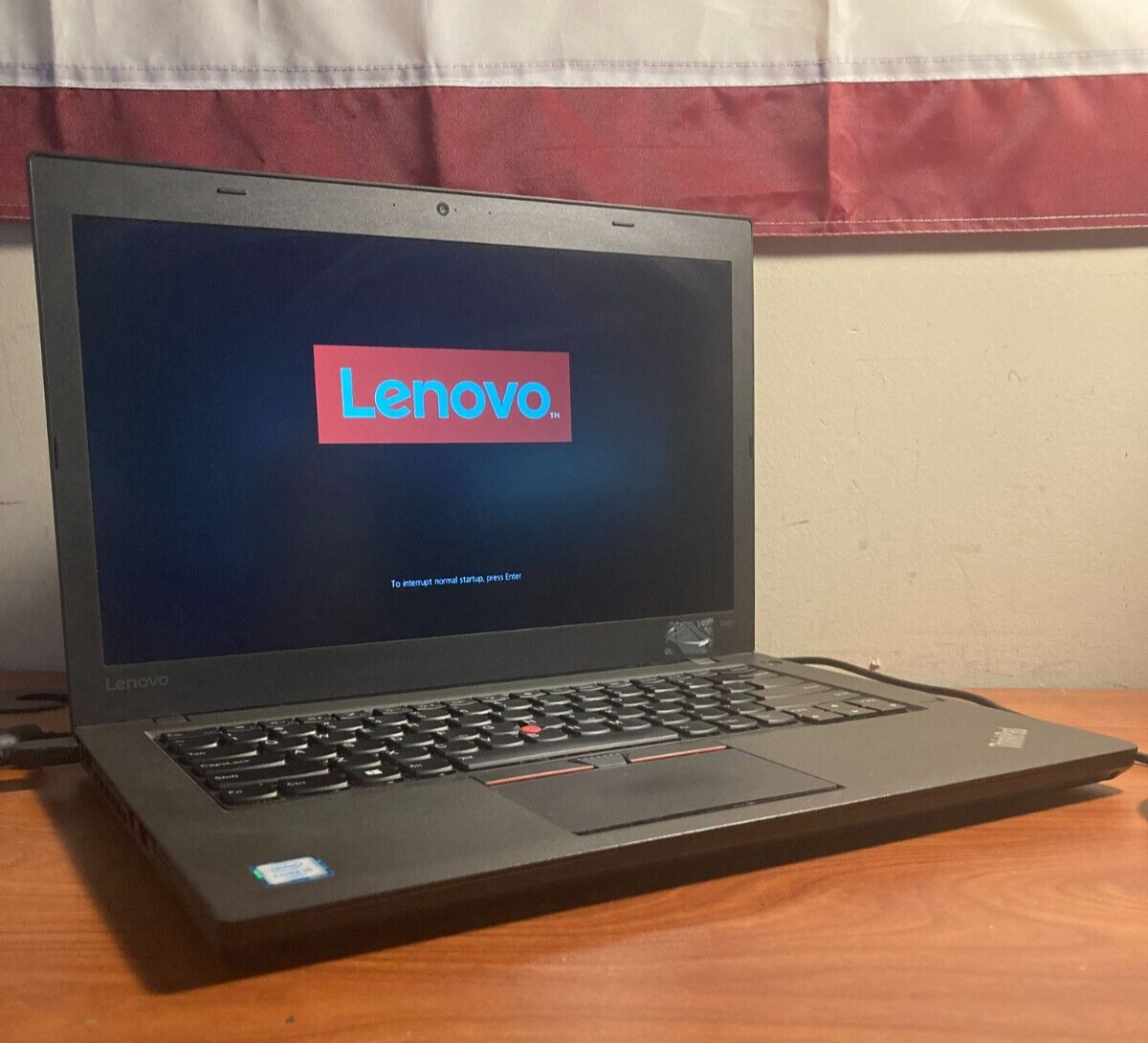 Lenovo T460 14.0″ Intel Core i5-6300U 8GB RAM 256GB SSD @2.40GHz, Win10Pro READ*