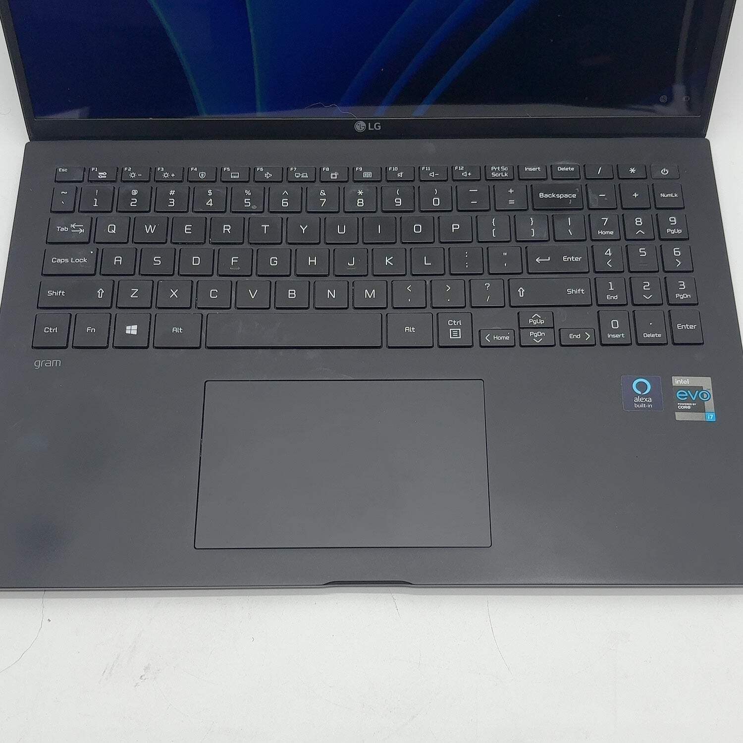 LG gram 16Z90P 15.9″ i7-1165G7 2.8GHz 16GB RAM 256GB SSD