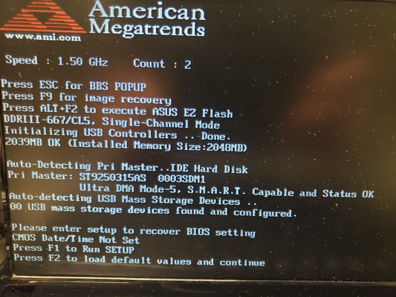 ASUS Eee PC 1015PEM • Intel N550 1.5GHz Atom • 2GB • 240GB SSD • Mint • Win7