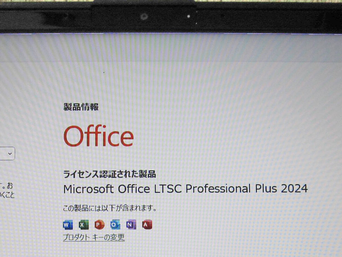 Fujitsu LIFEBOOK AH53/D3 Core i7-8565U 32GB 1TB SSD + 1TB HDD Blu‑ray Win 11 Pro