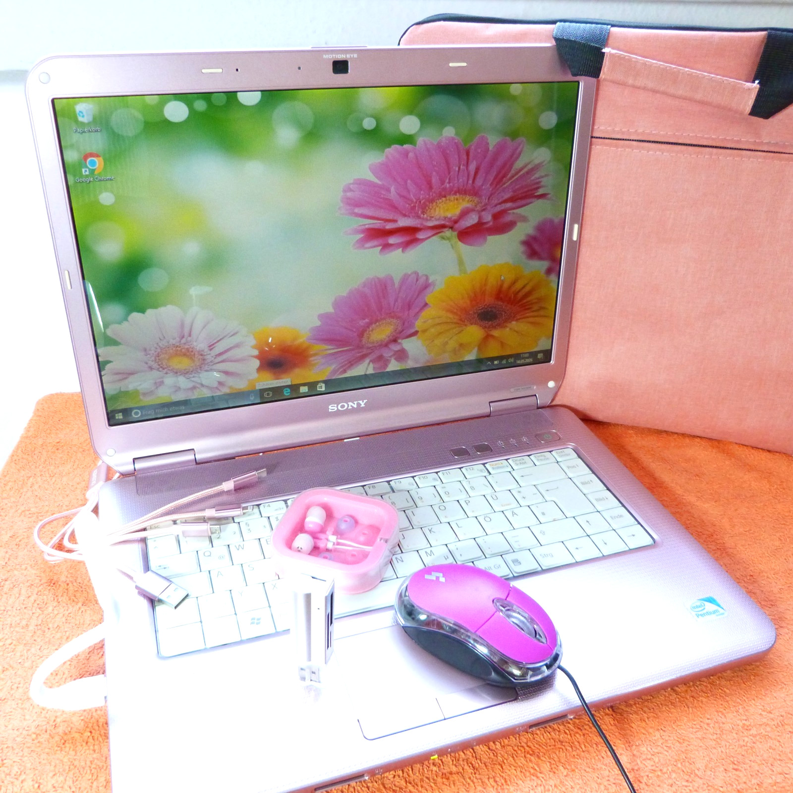 Sony Vaio NS38 ROSE PINK SPECIAL 14″ XBLACK l Windows 10 l 4GB RAM DVDRW