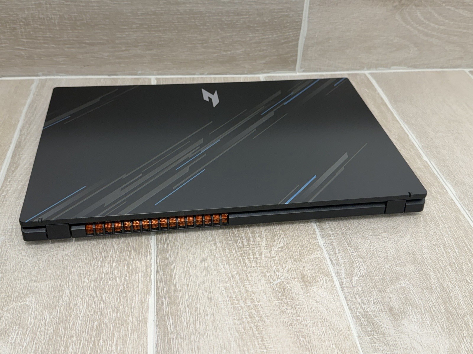 Acer Nitro V15 15.6″ Core i9-13900H GeForce RTX 4060 8GB RAM 1TB NVMe SSD Win-11