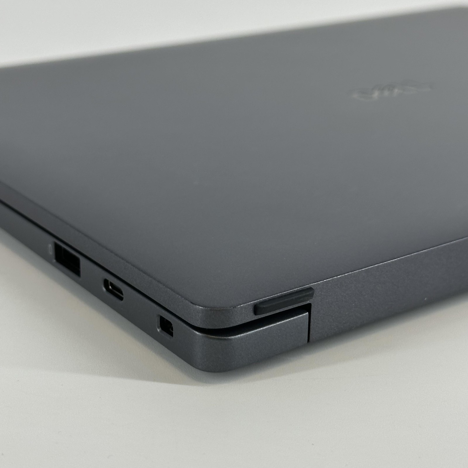Dell Pro 14 Premium PA14250 Black QHD+ TOUCH 2.2 GHz Ultra 7 268V 32GB 512GB SSD