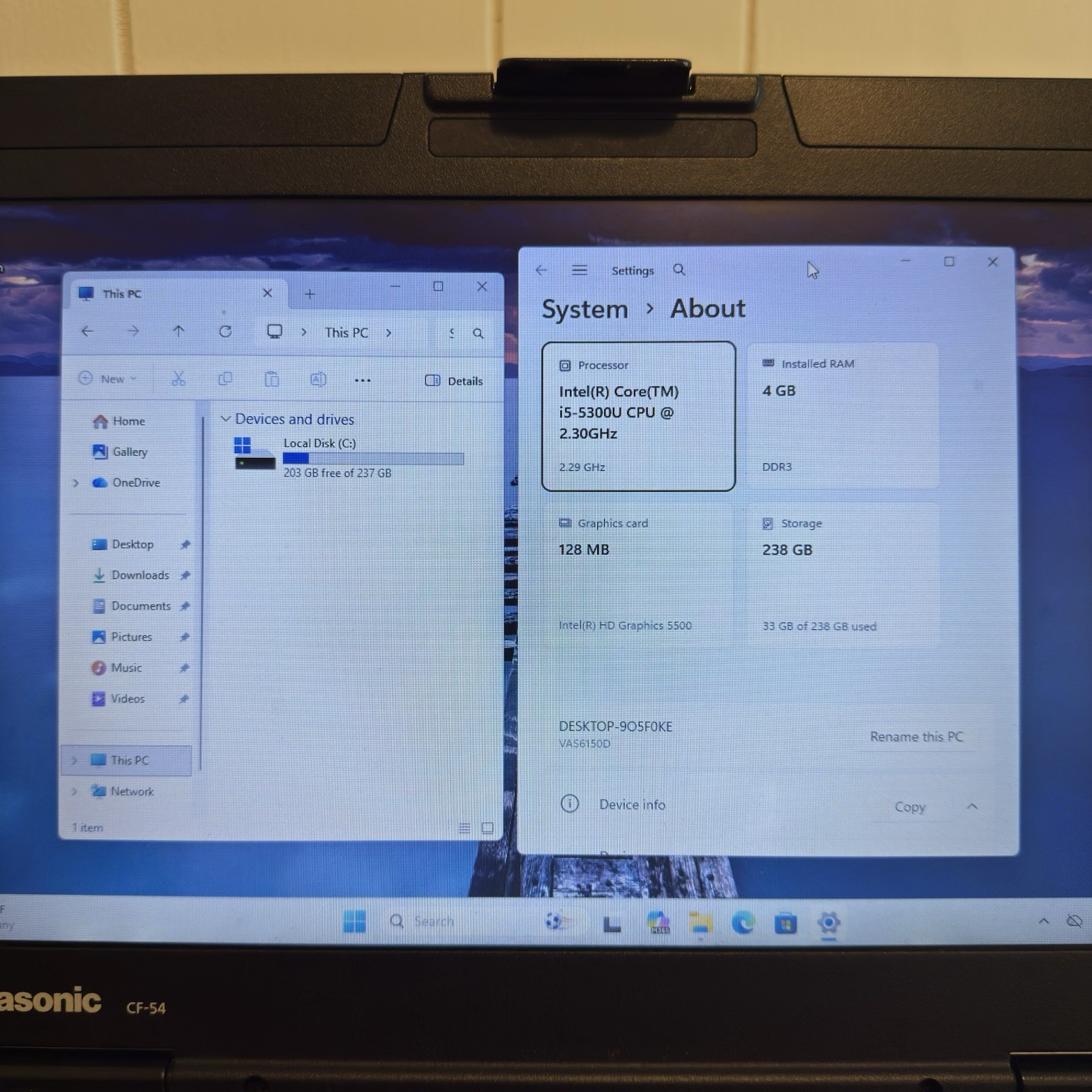 Panasonic Toughbook CF-54 MK1 14″ (i5, 4GB RAM, 256GB SSD) w/ Dual Fischer USB