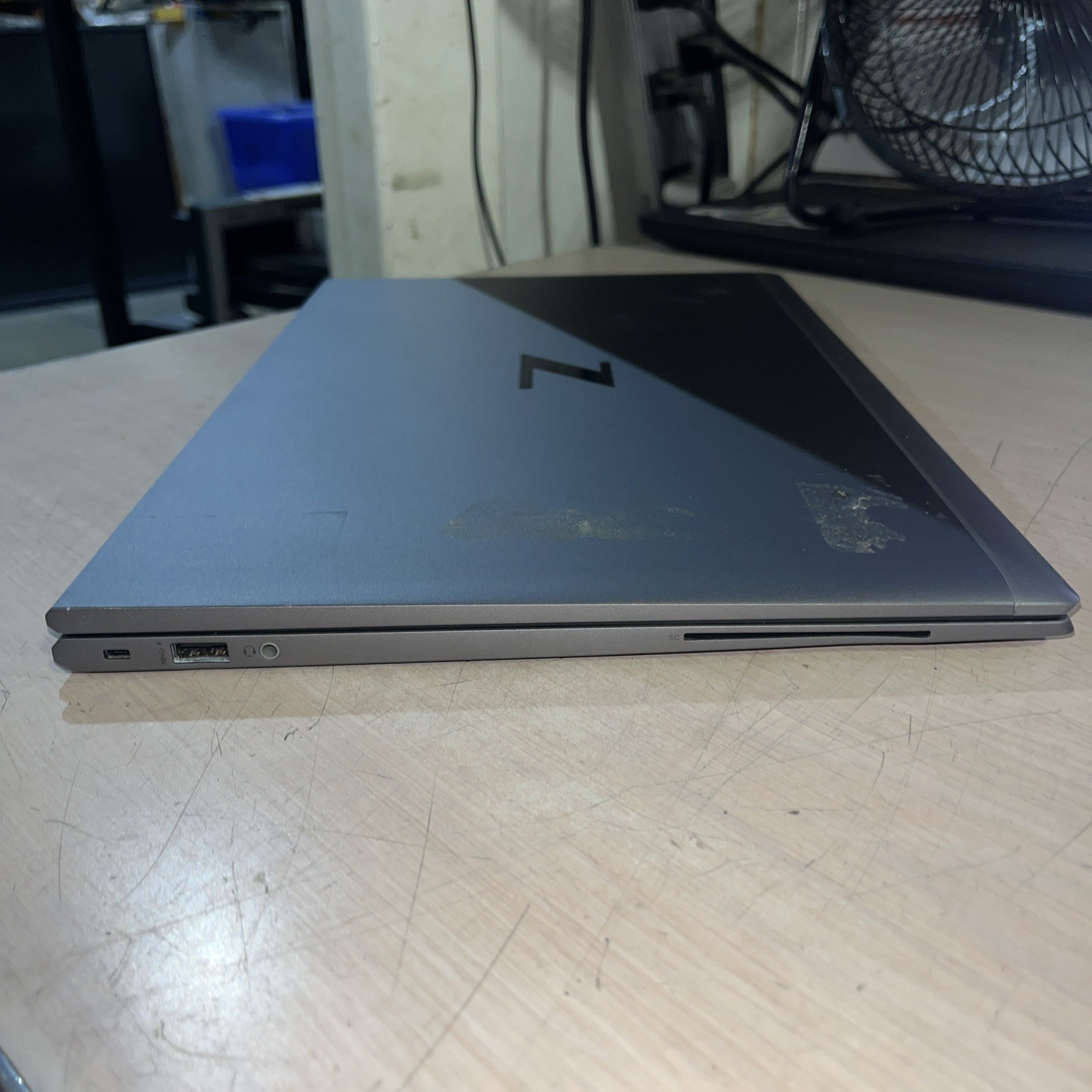 HP ZBOOK FIREFLY 15 G7 INTEL CORE I7-10510U 1.80GHZ 8GB RAM NO HD