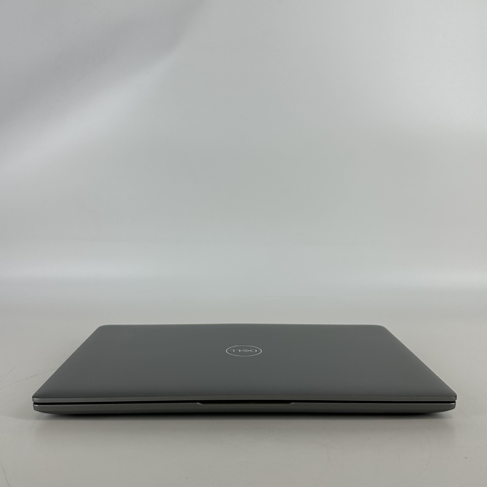 Dell Latitude 5450 14 FHD TOUCH 1.4 GHz Ultra 7 165H 32GB 512GB SSD Excellent