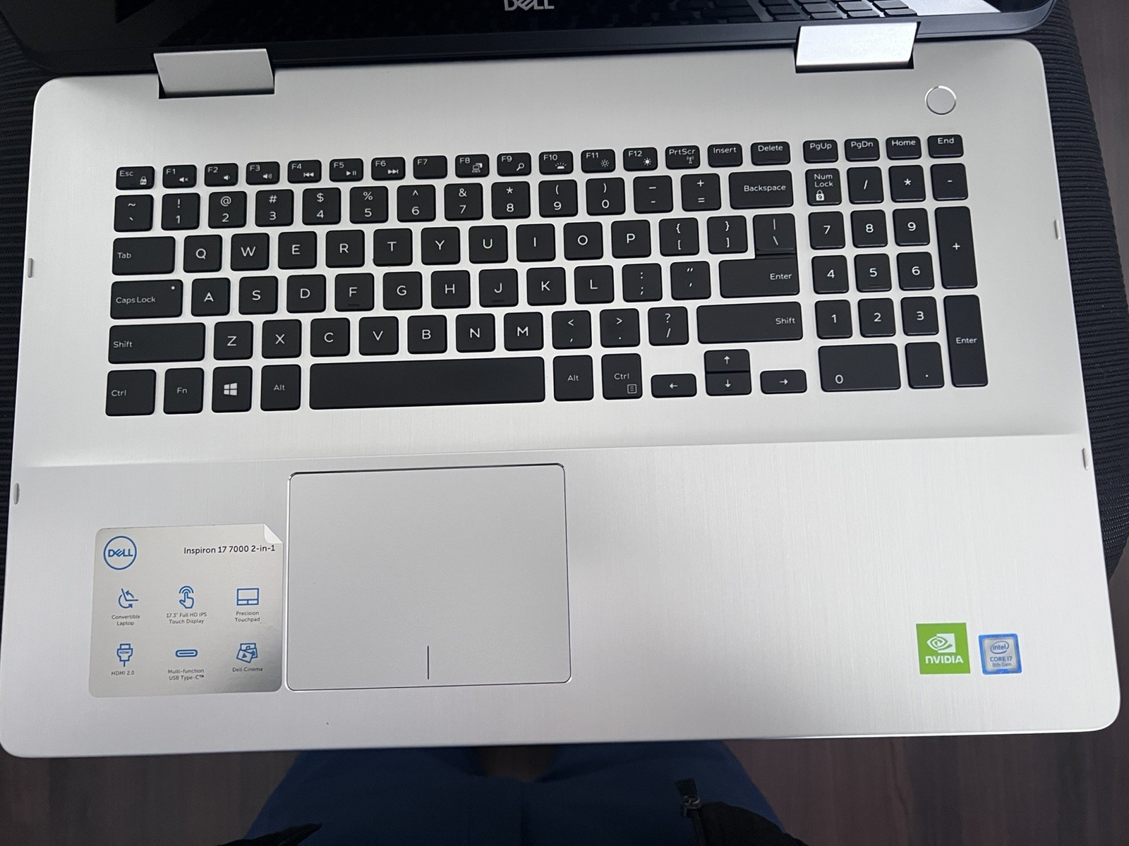 Dell Inspiron 2in1 7786 17.3 Touch Gaming Laptop i7-8565/GeForce MX250/16GB/512G