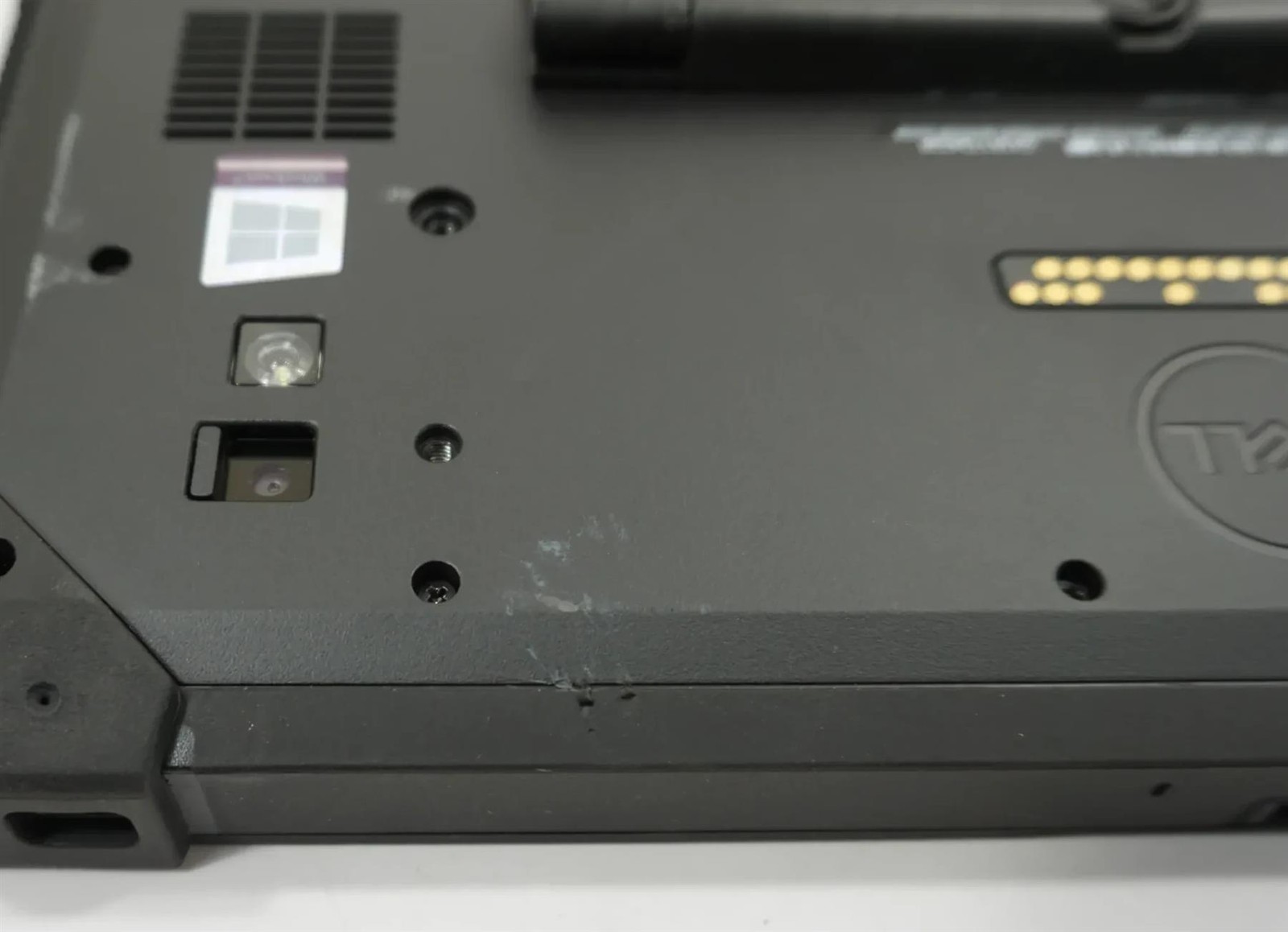 Dell Latitude 7212 Rugged Extreme 11.6″ Core i7-7600U 2.8GHz 16GB 256GB