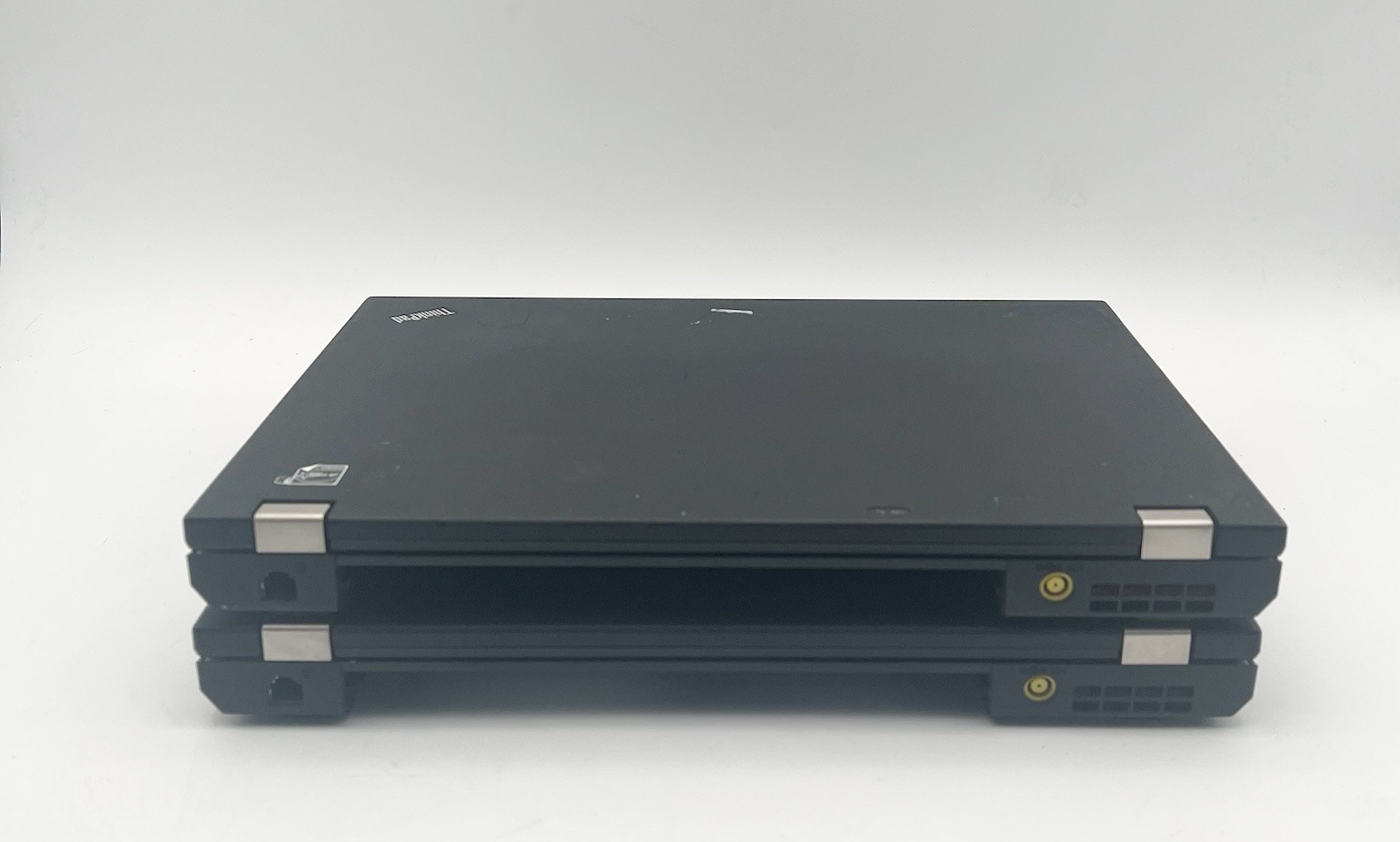 Lot of 2 Lenovo T410 i5-520M 4Gb ram, boot to BIOS for parts, please read