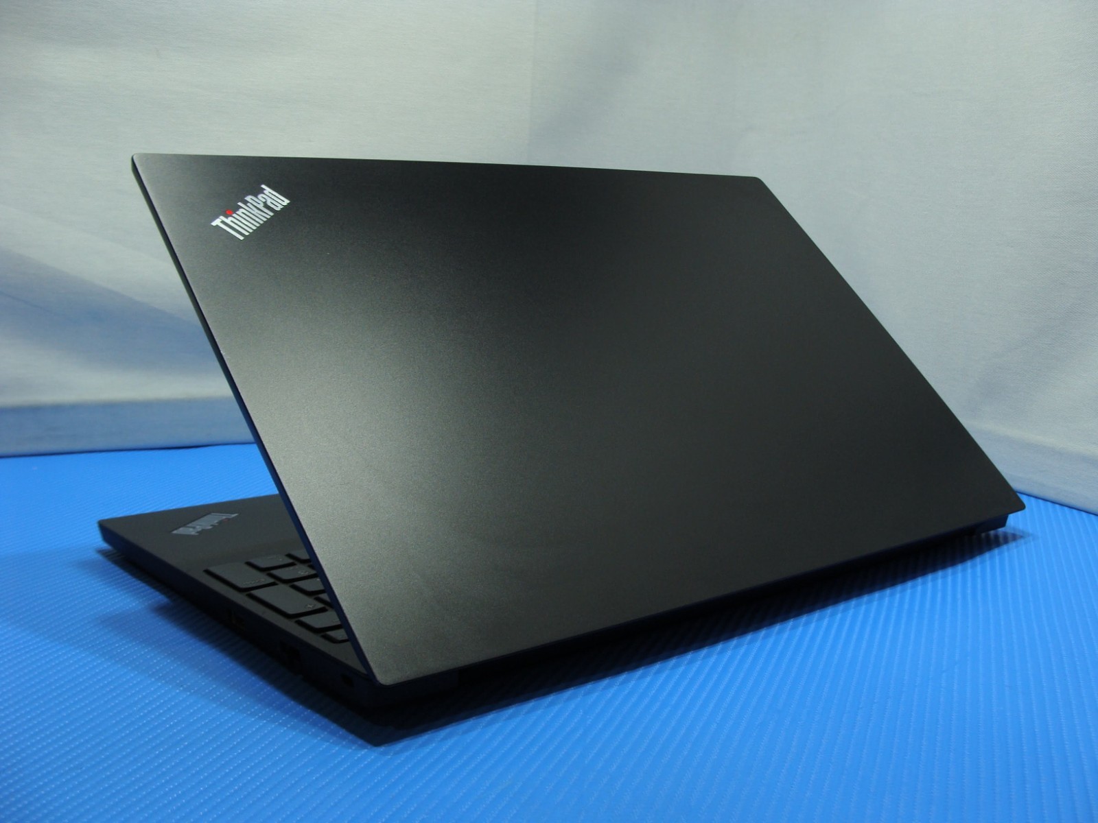 Lenovo ThinkPad E15 15.6″FHD Intel i5-10210U 1.6Ghz 8GB 256GB Windows 11 Pro +PA