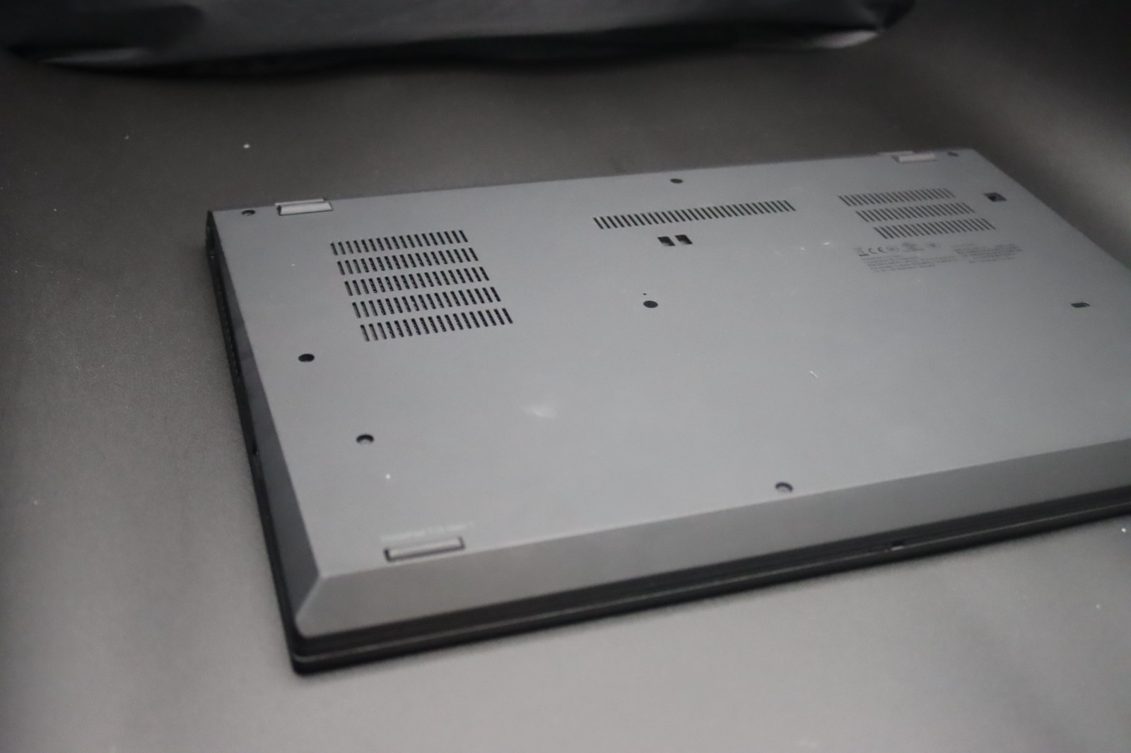 Lenovo ThinkPad T15 Gen 1 1.6 GHz i5-10210U 8GB Ram 256GB SSD – Very Good