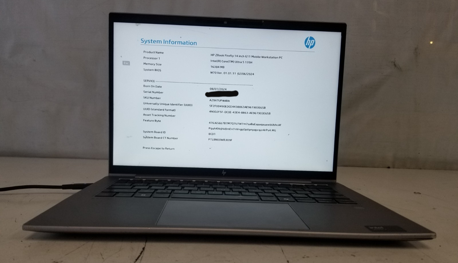 HP ZBook Firefly G11 14″ Core Ultra 5 135H 1.7GHz 16GB RAM NO OS NO SSD
