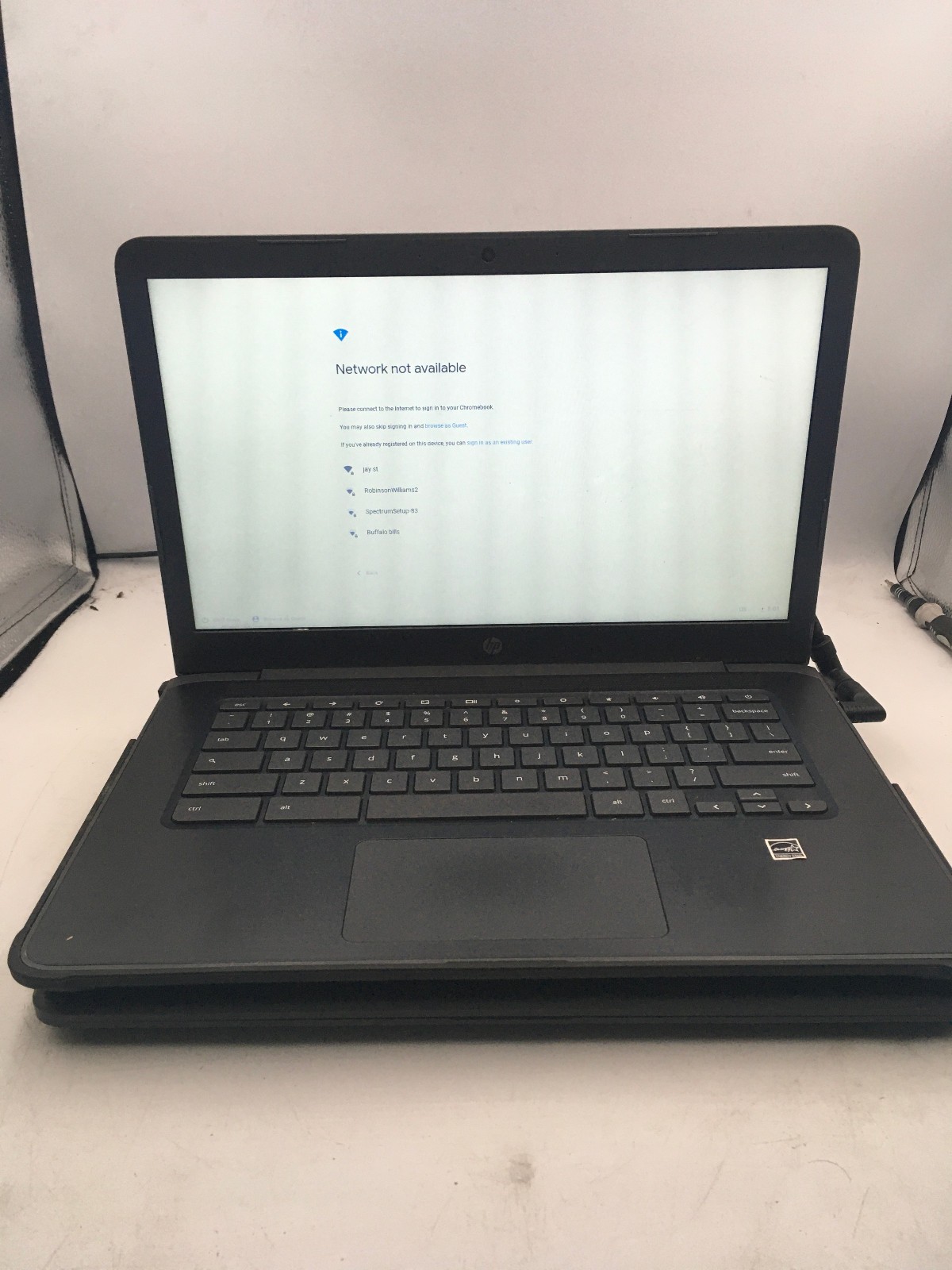 HP CHROMEBOOK 14 G5 -LOT OF 2- BOOTS TO OS/FOR PARTS – INTEL CELERON -READ- BB