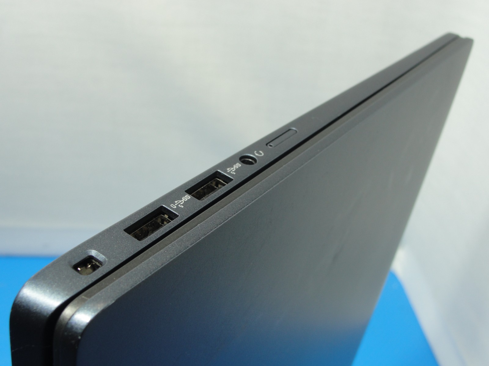 Dell Latitude 7440 14″ FHD+ Core i5-1345U 1.6GHz 16GB 512GB WRNTY W11P+PA