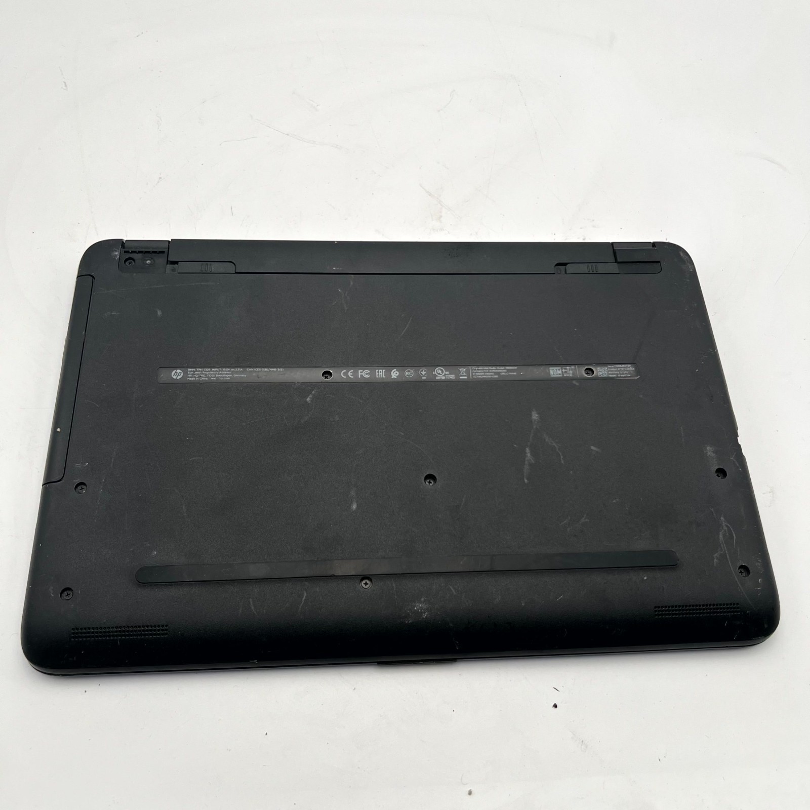 HP TPN-C125 Notebook Blue 15.6″ Screen Intel Pentium USB 3.0 – For Parts
