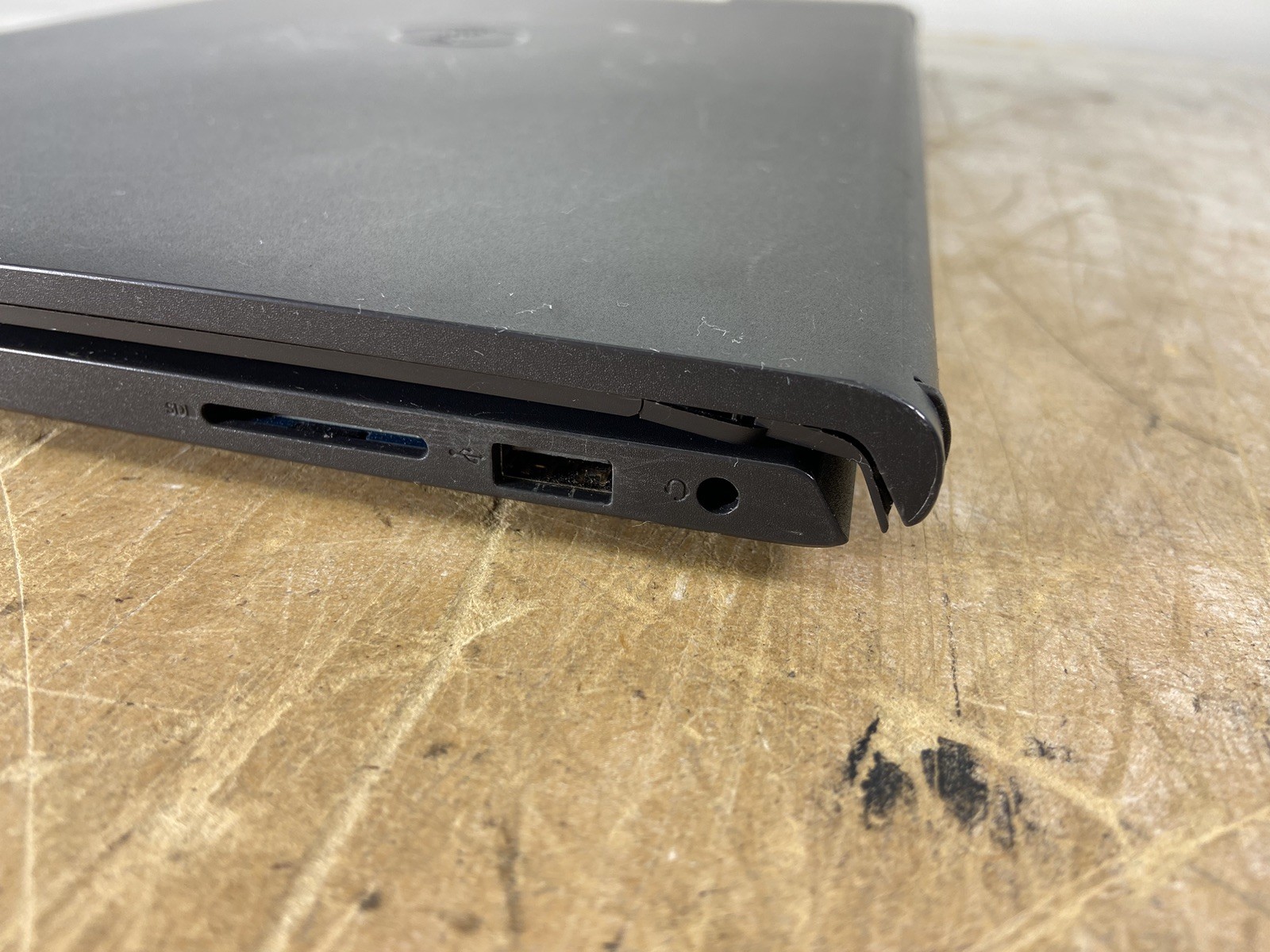 DELL INSPIRON 15 3511 i5-1135G7 @ 2.40GHz, 12GB RAM, NO HDD/OS