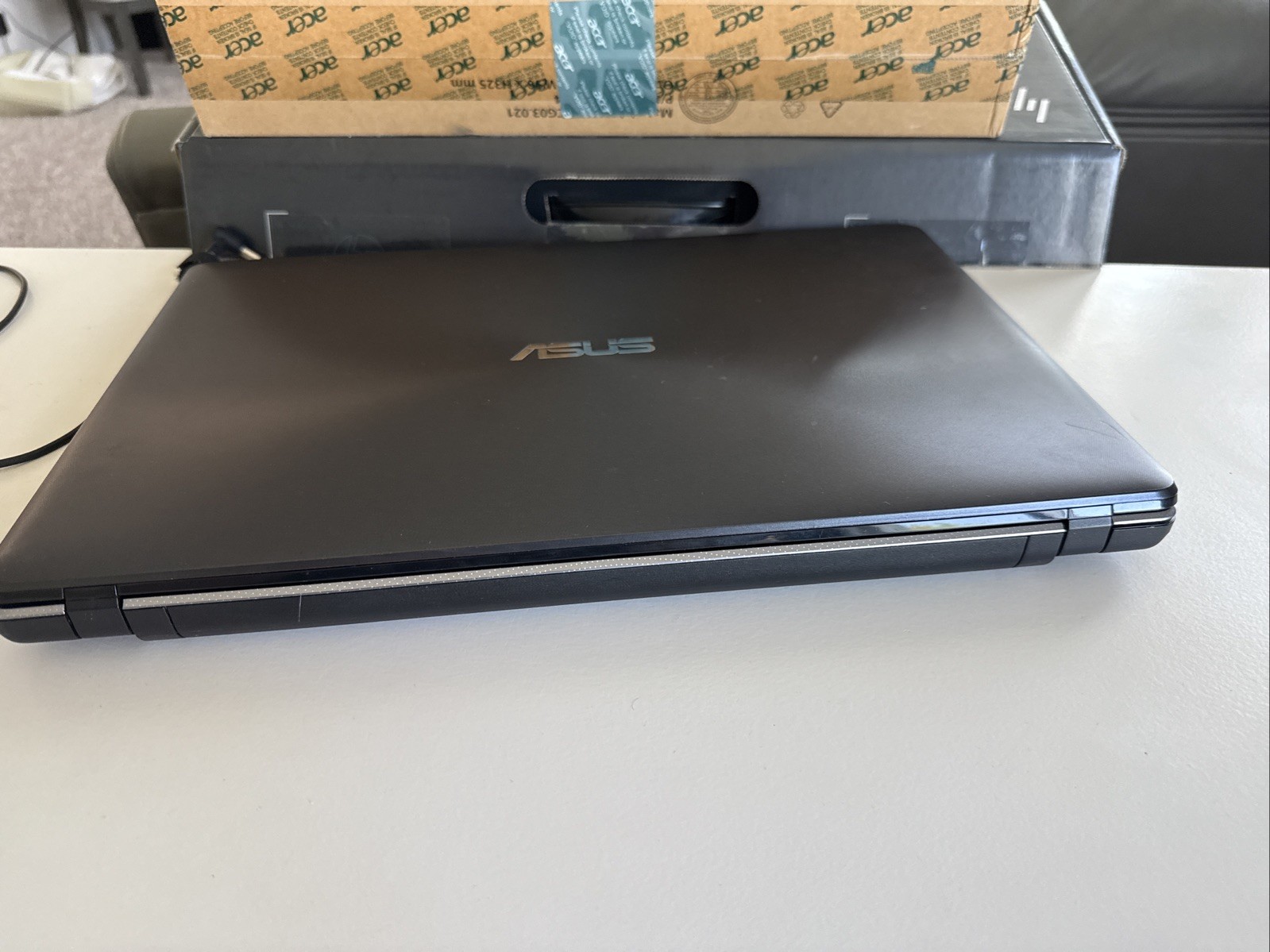 ASUS X550C 15.6 intel i3-3217U 1.8Ghz Ram DDR3 8GB SSD 120Gb OEM Adapter Win10 H