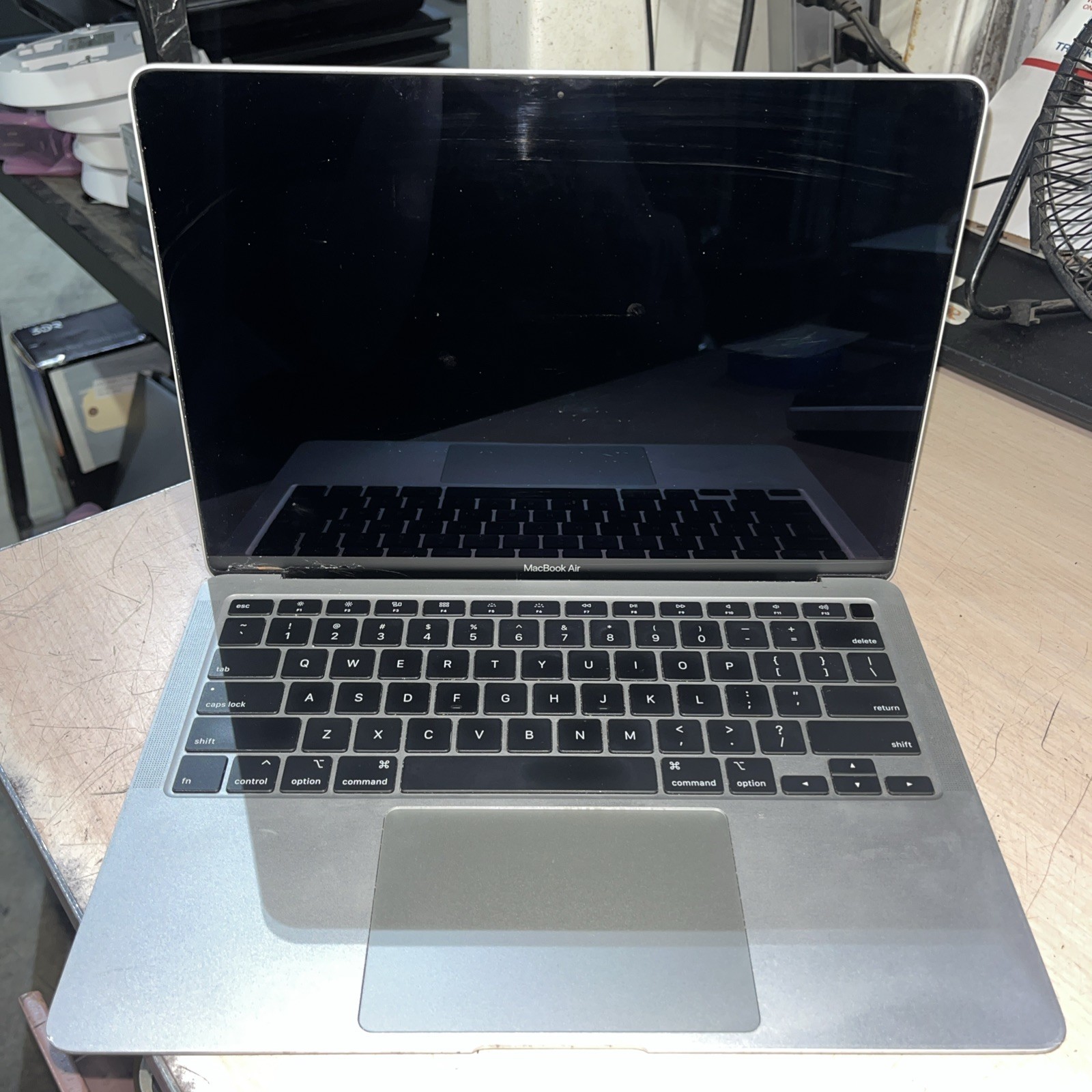 APPLE MACBOOK AIR 13″ SCISSOR, 2020 CORE I3-1000NG4 1.1GHZ 8GB RAM 256SSD