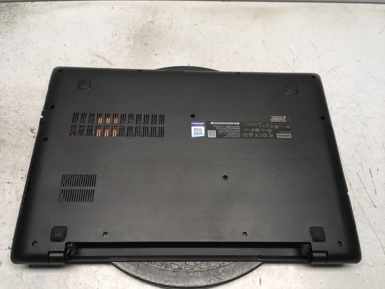Lenovo IdeaPad 110-15ACL AMD A6-7310 2GHz 4 GB NO HDD