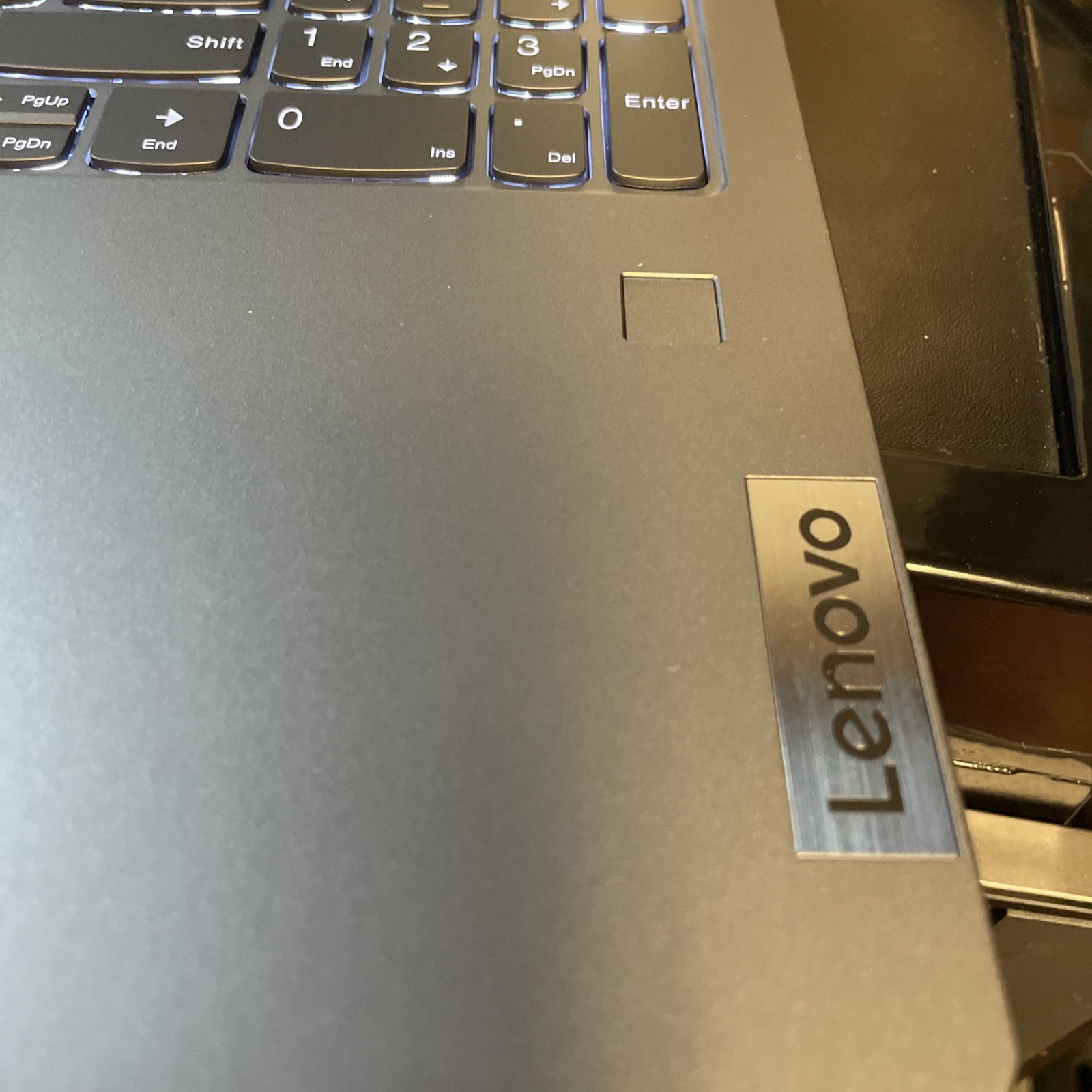 Lenovo IdeaPad 5 2-in-1 16″ Touch Core 5 120U 16GB 512GB Backlit KB CAM