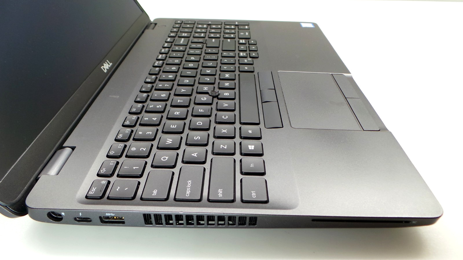 Dell Latitude 5501 15.6″ | i7-9850H 2.60GHz | 16GB RAM 256GB NVMe | WIN 11 PRO