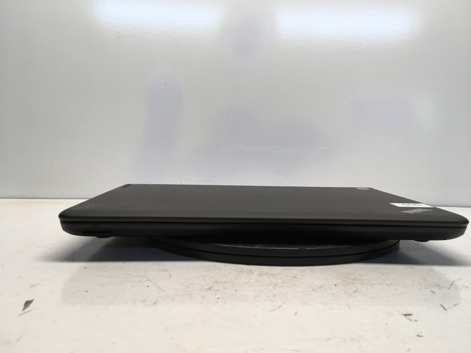 Lenovo ThinkPad E550 Intel i3-4005U 1.7GHz 4 GB NO HDD