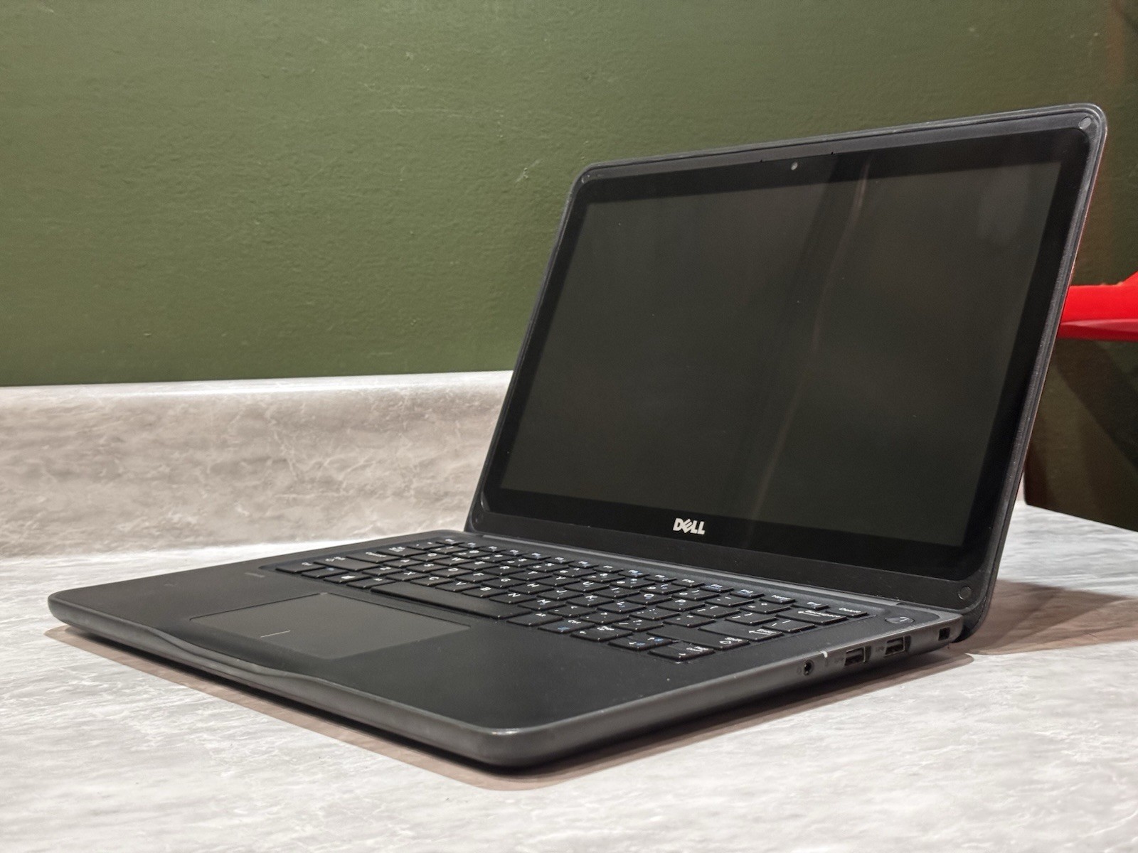 Dell Latitude 3380 Touchscreen Laptop Intel 3865U 1.8GHz 8gb RAM 256gb SSD Win11