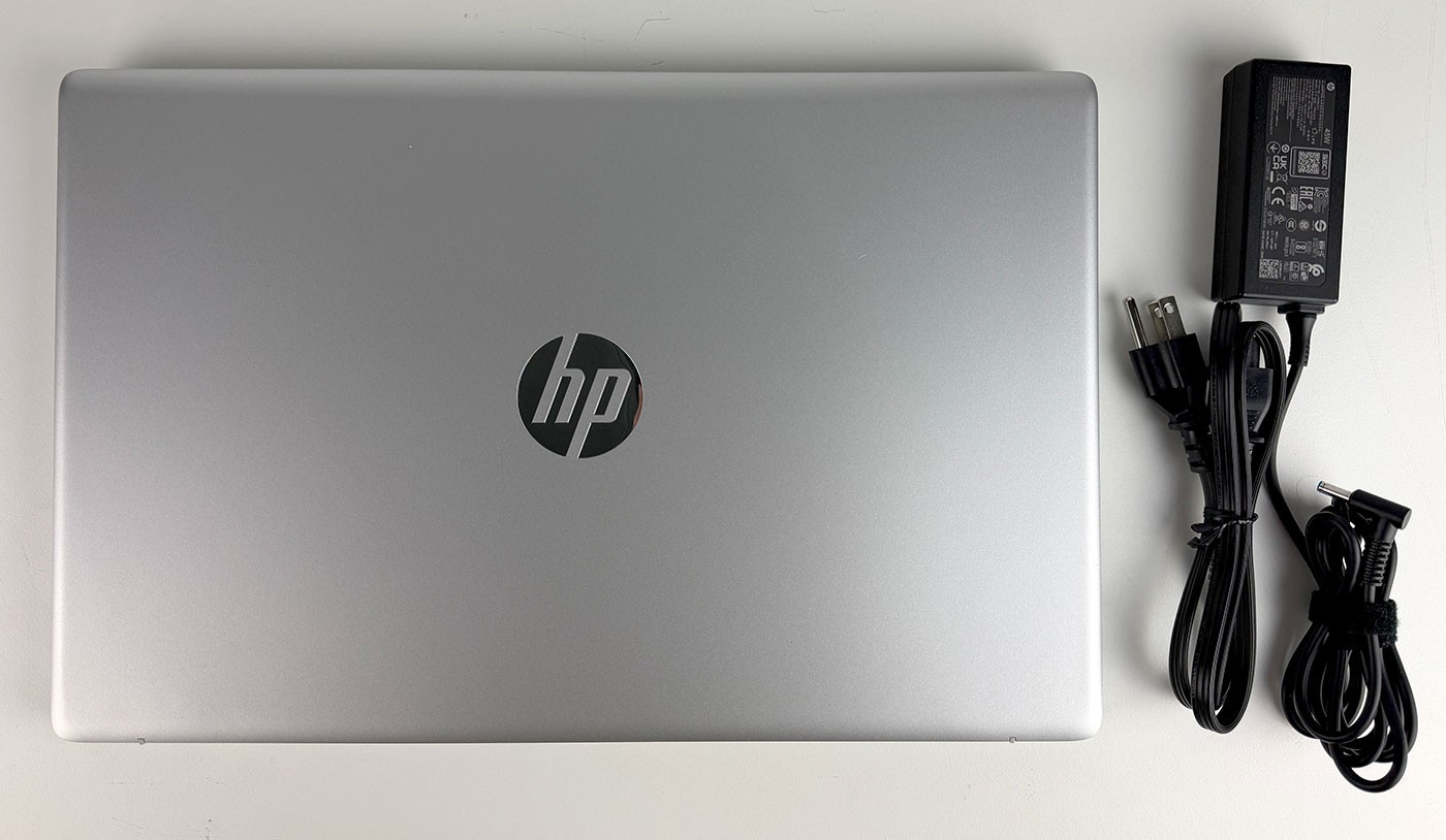 HP 17 Laptop AI PC B1SA1AV Intel Ultra 5 225U, 16GB, 1TB, 17.3″ Laptop – Used
