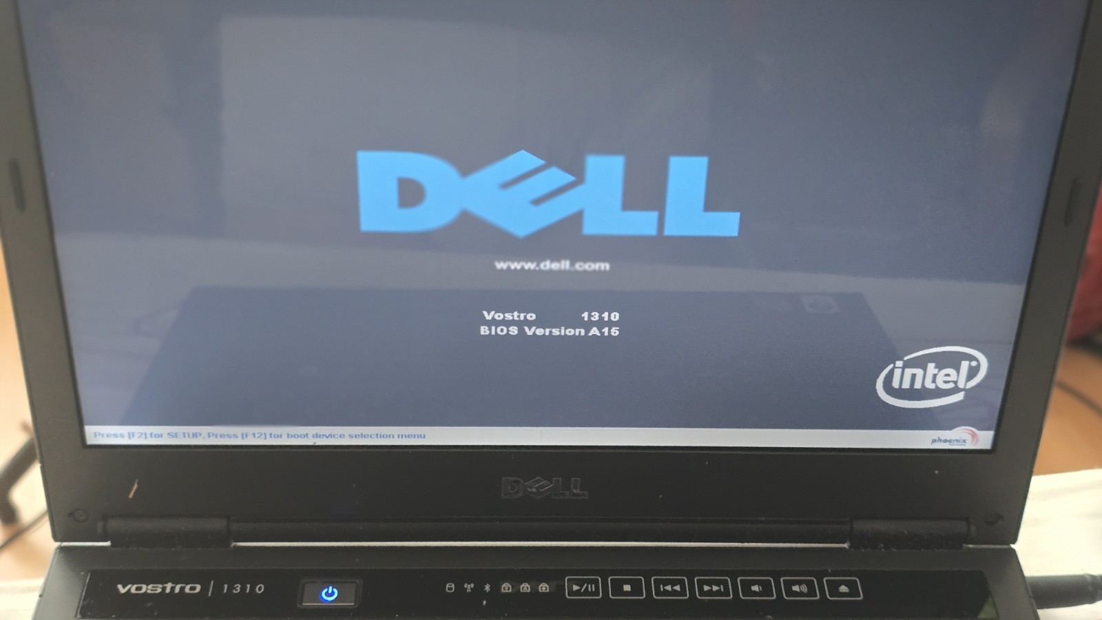 Dell Vostro 1310 Laptop T8100 4GB Fingerprint Original Power Supply Tested