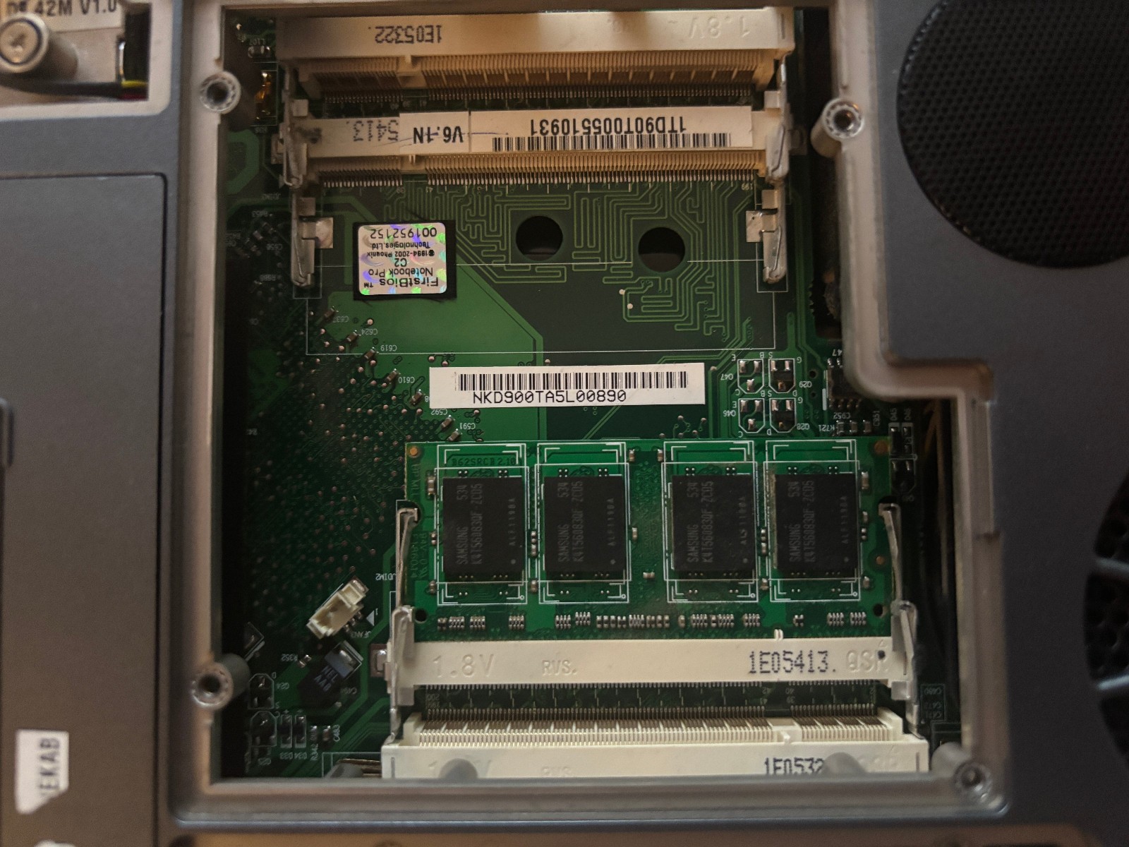 Alienware Area-51 m7700 Clevo D900T 17″ P4 3.4GHz Powers On No Display AS-IS