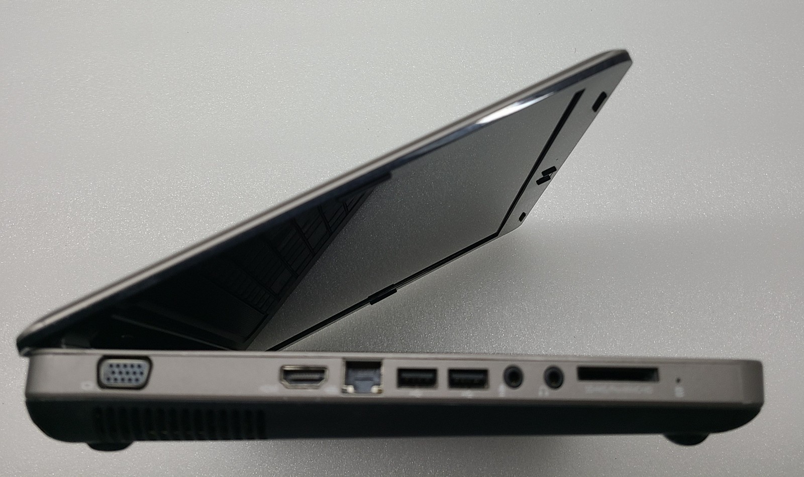 HP G62 Laptop AMD Turion II P540 4GB Ram NO HD/OS (FL)