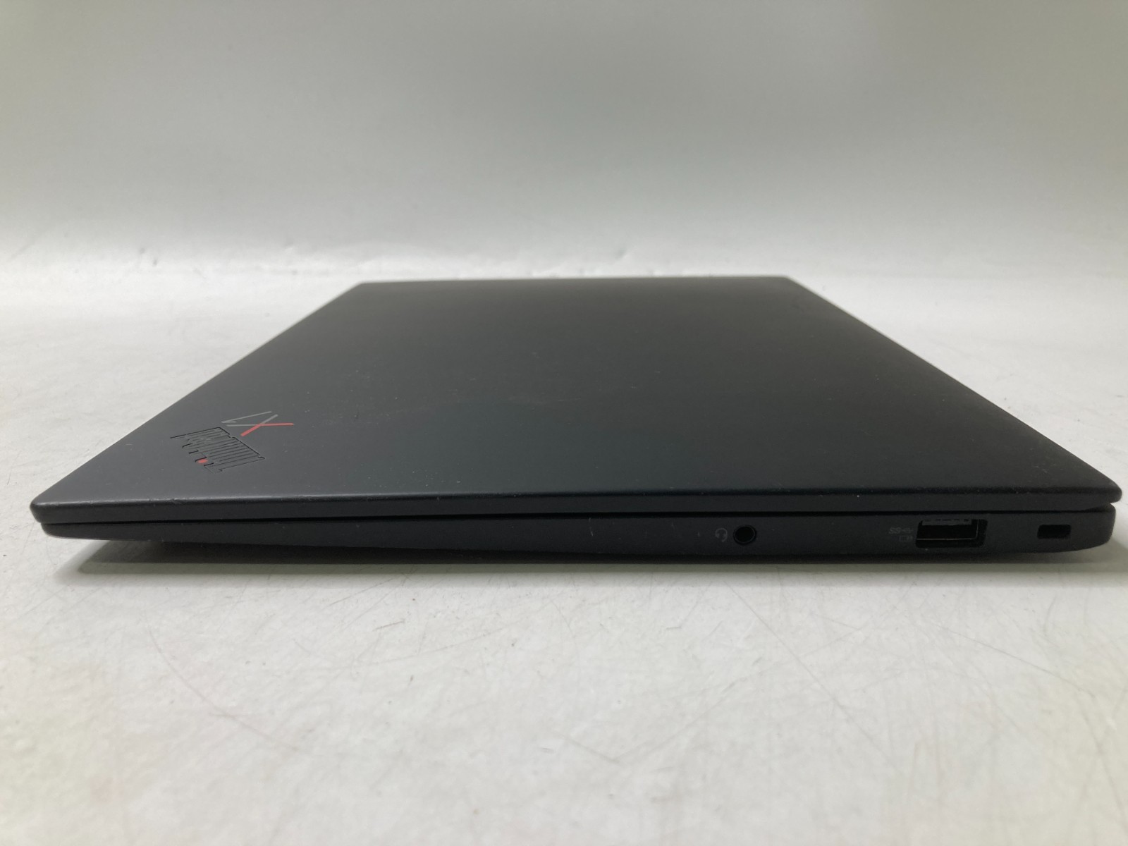 Lenovo ThinkPad X1 Carbon Gen 9 i5-1145G7 8GB 256GB Win11P *Bad Speakers -Parts