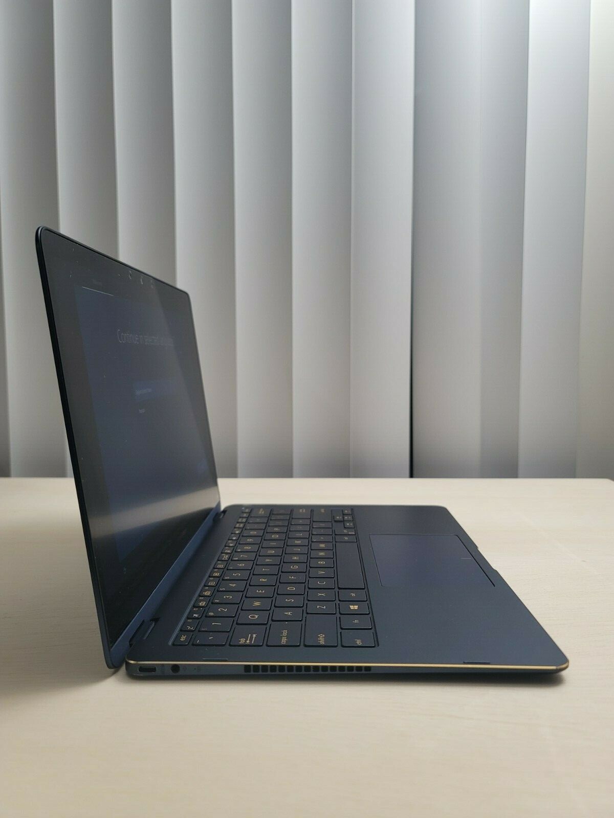 ASUS ZenBook Flip S 13″ FHD Touch 2-in-1: i7-8550U 16GB RAM 512GB SSD