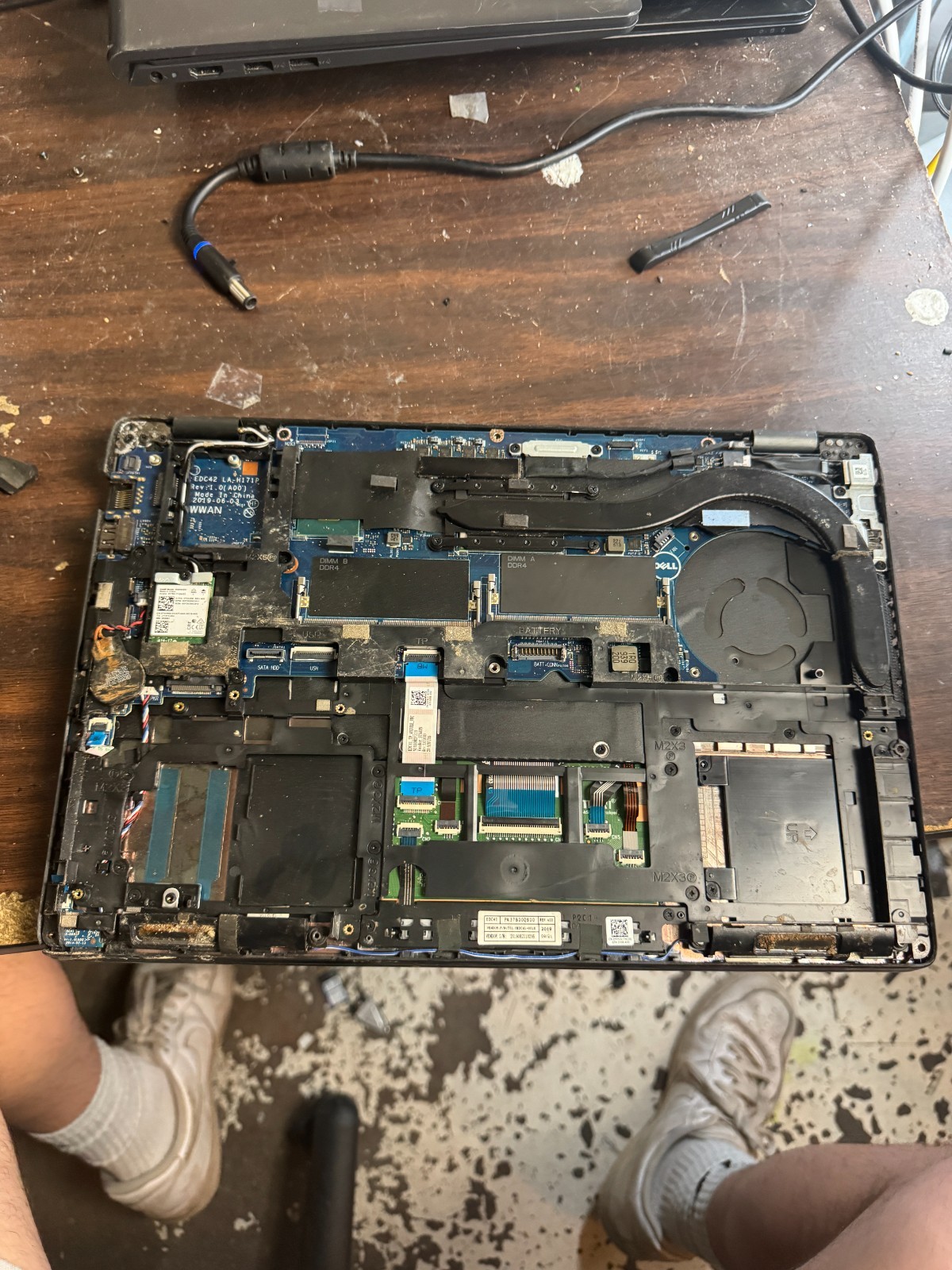 Dell Latitude 5401 Core I7-9850 2.60GHz Laptop For Parts/Repair #5449