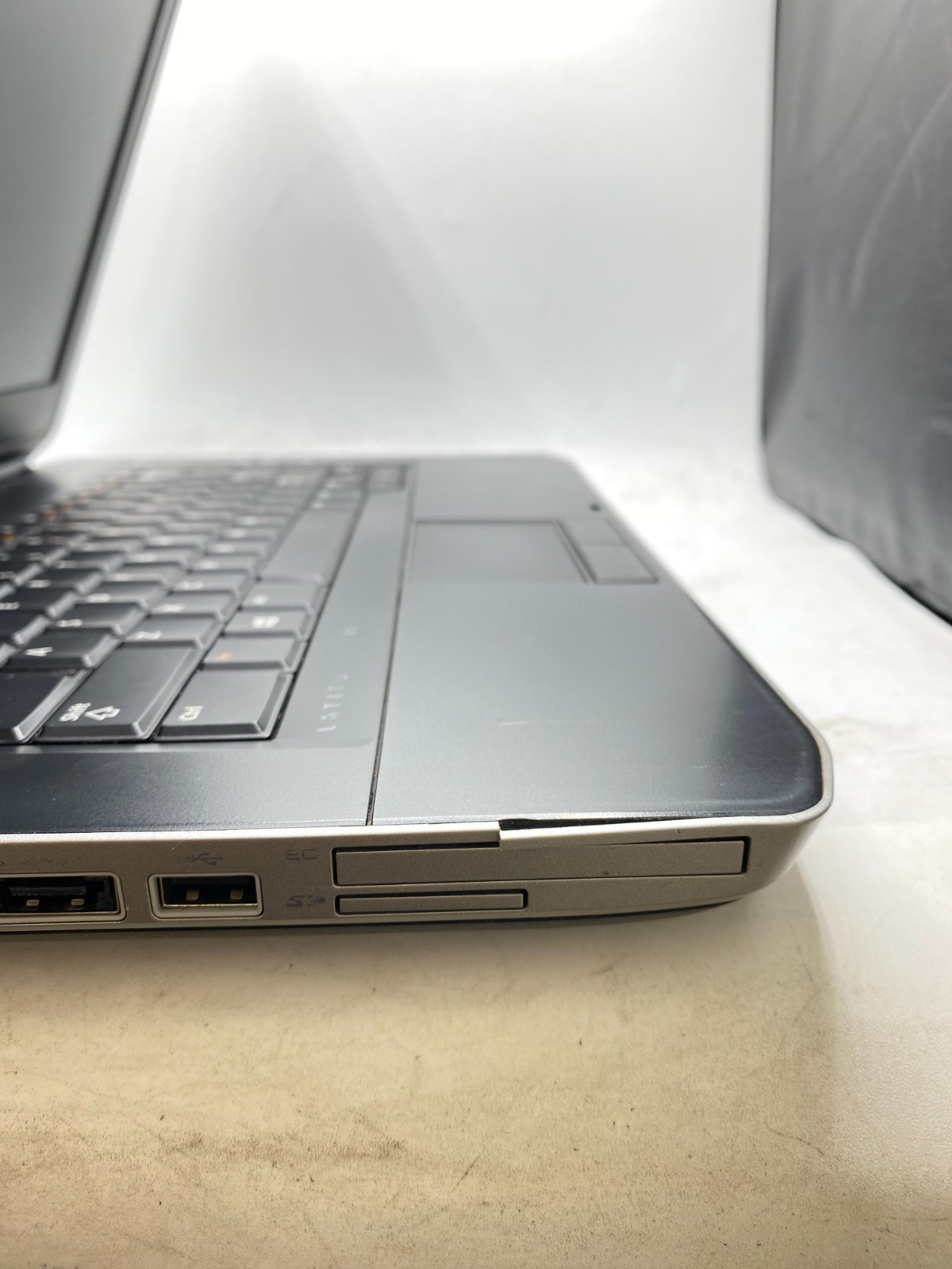 Dell Latitude E5430 14″ Intel Core i5-3210M 2.50GHz 8GB RAM 512GB SSD