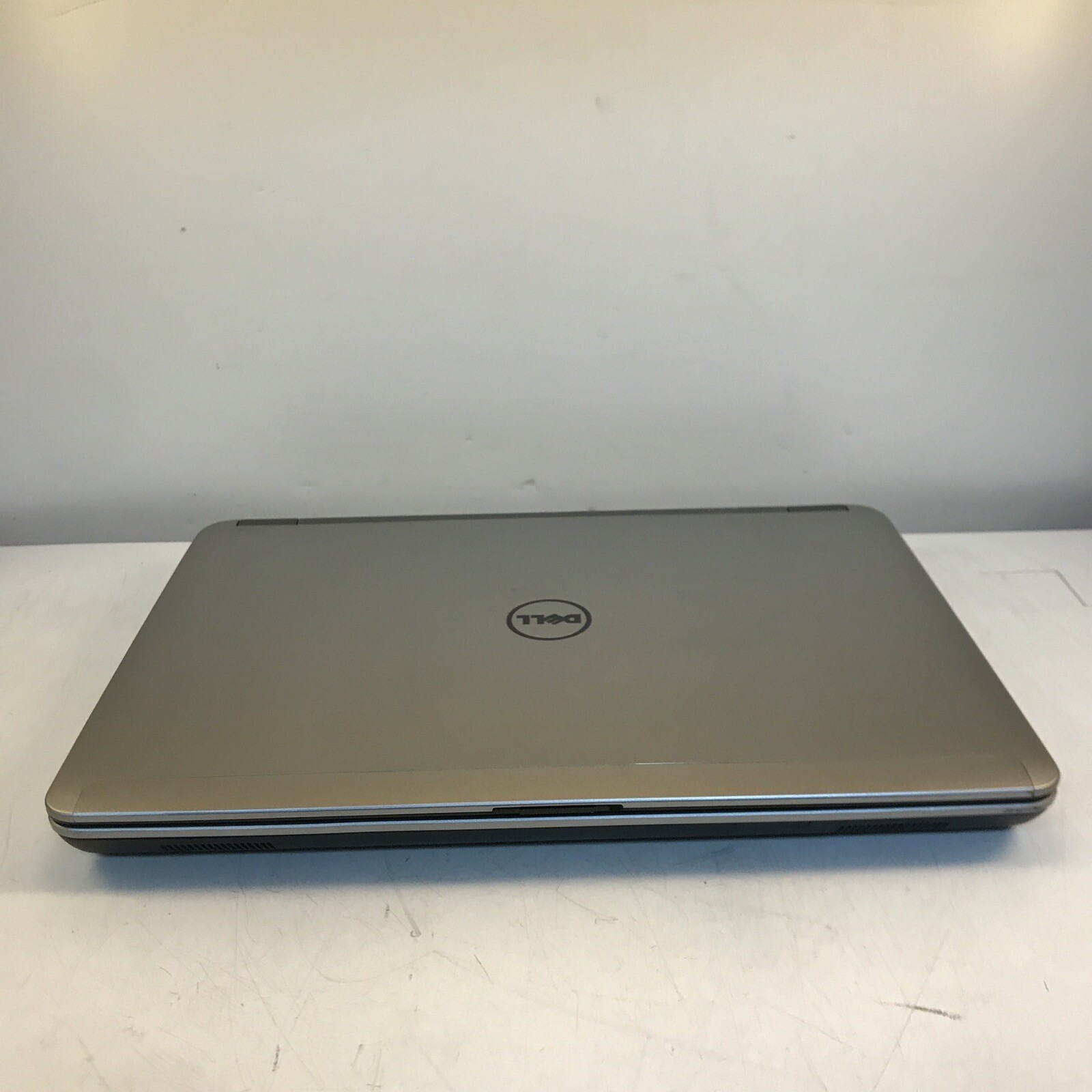 Dell Latitude E6440 Intel Core i5-4300M 2.60GHz 4GB RAM No HDD Boot to BIOS