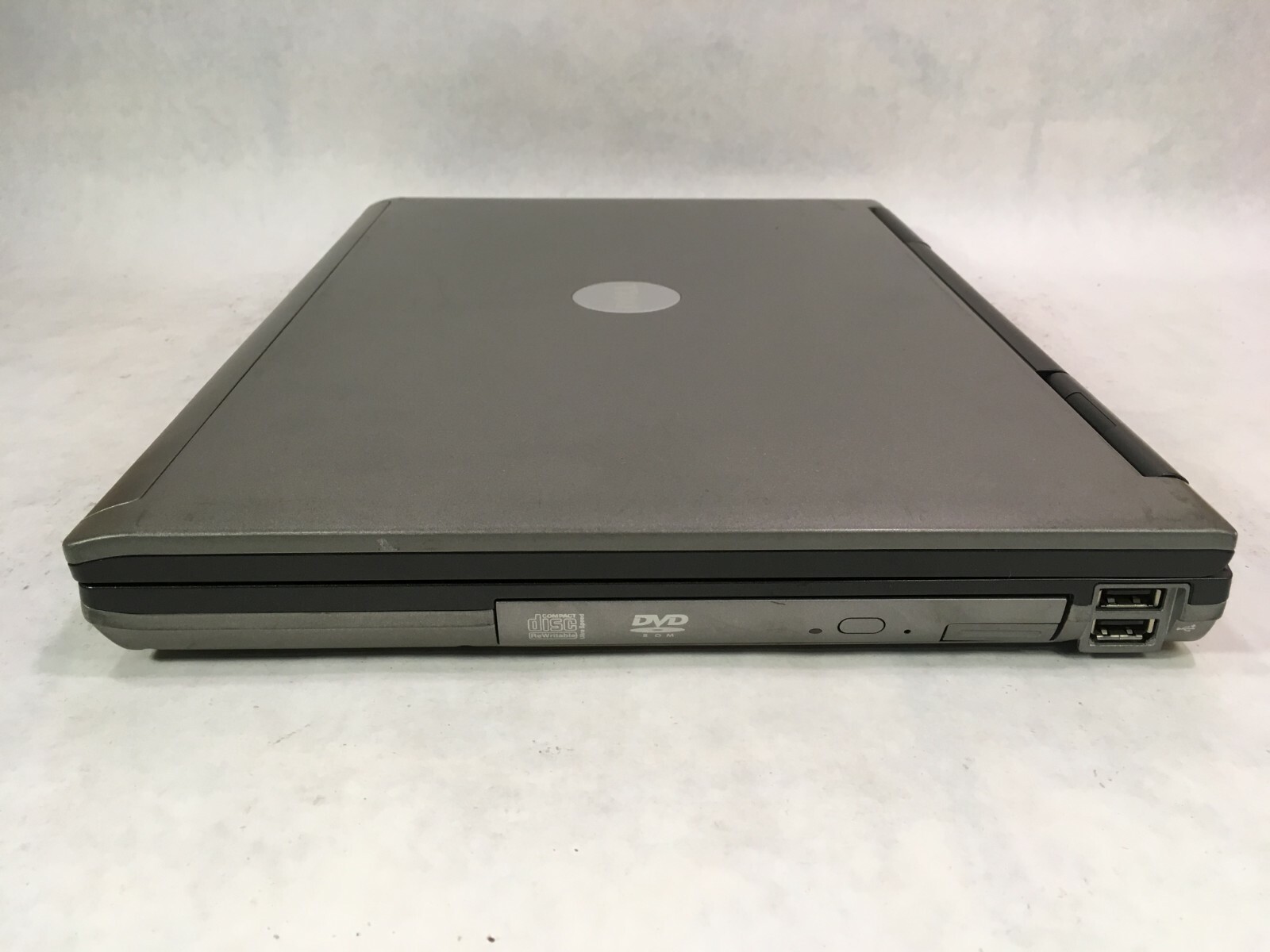 Dell D820 15.4″ Laptop Intel / 2GB / 80GB / Windows XP / WiFi / DVD / RS232