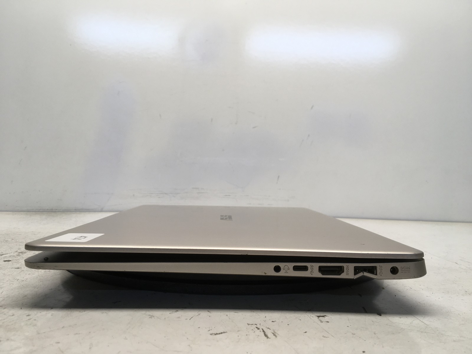 Asus Vivobook Laptop Intel i3 7th gen No RAM NO HDD No Batt