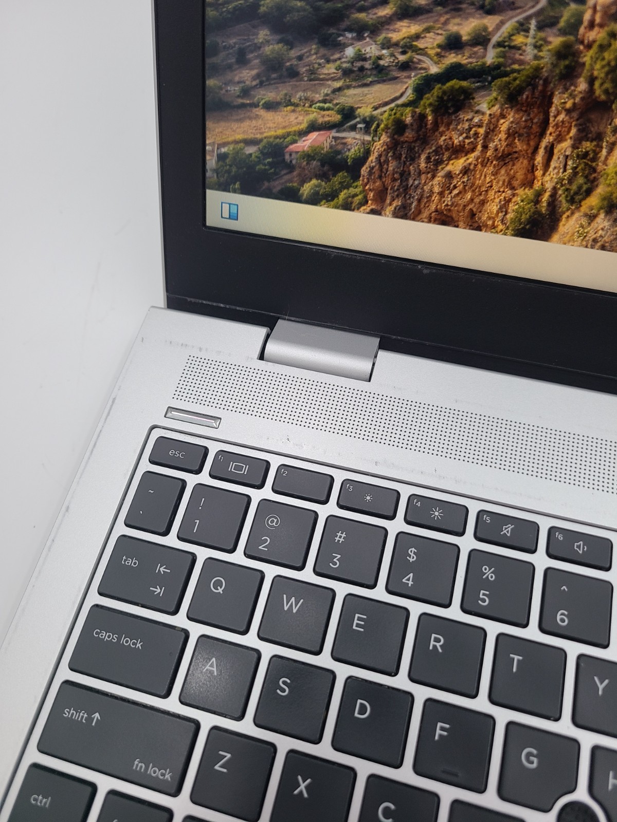 HP ProBook 650 G5 i5-8265U 1.60GHz 8GB Ram 256GB SSD Win 11 Pro READ