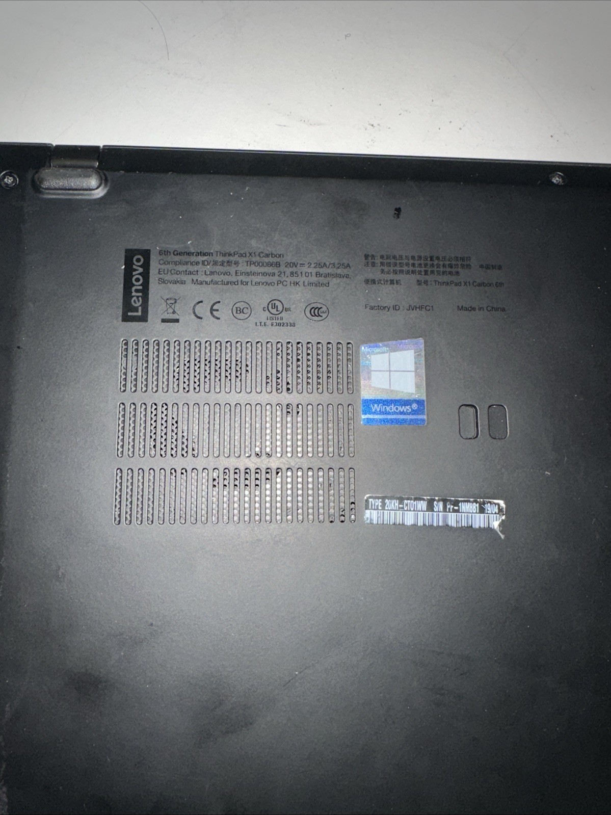 Lenovo ThinkPad X1 Carbon Gen 6 i7‑8650U NO RAM NO SSD Rubber Trackpad MISSING