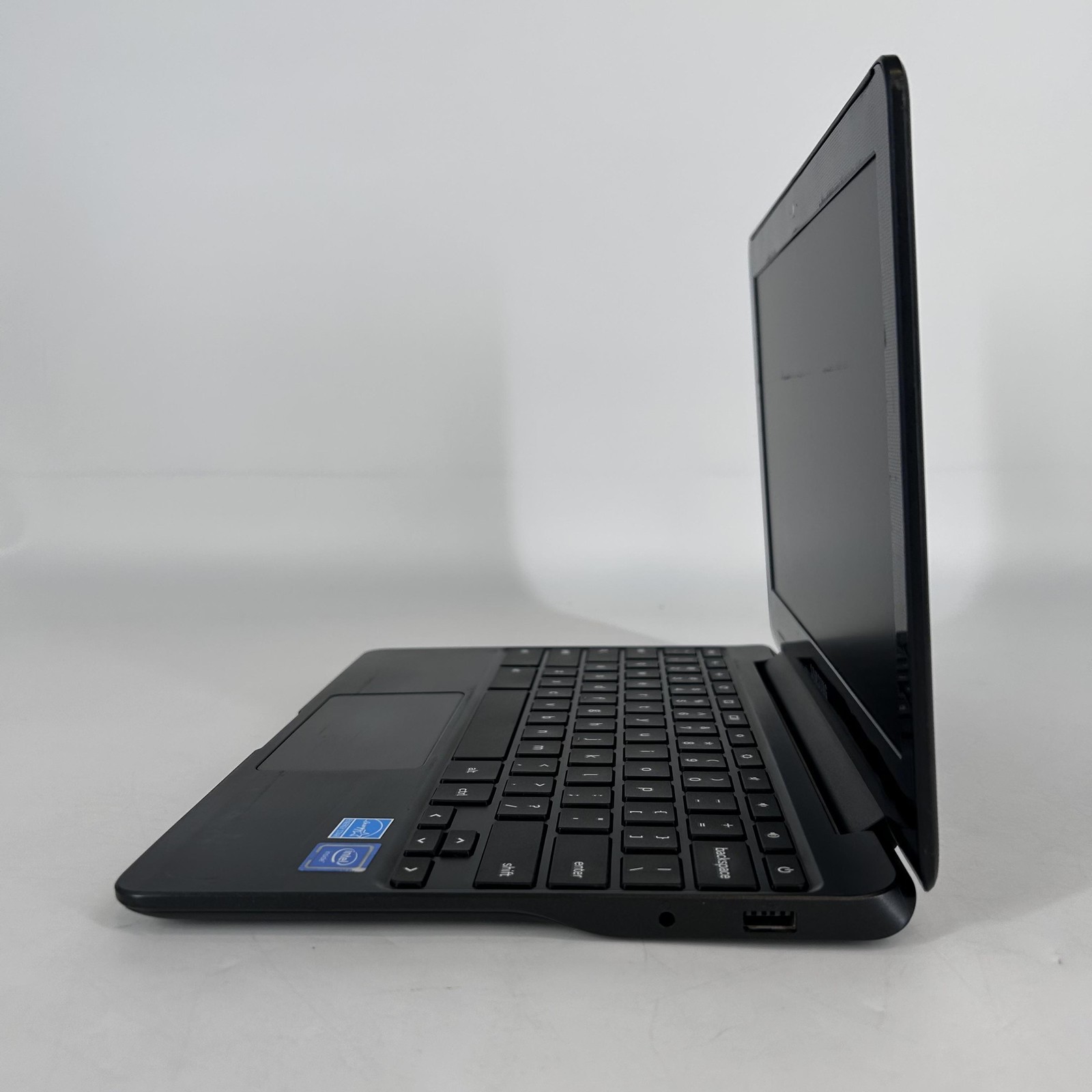 Samsung Chromebook 3 XE500C13 11.6 Black 1.6 GHz Celeron 4GB 16GB eMMC Good